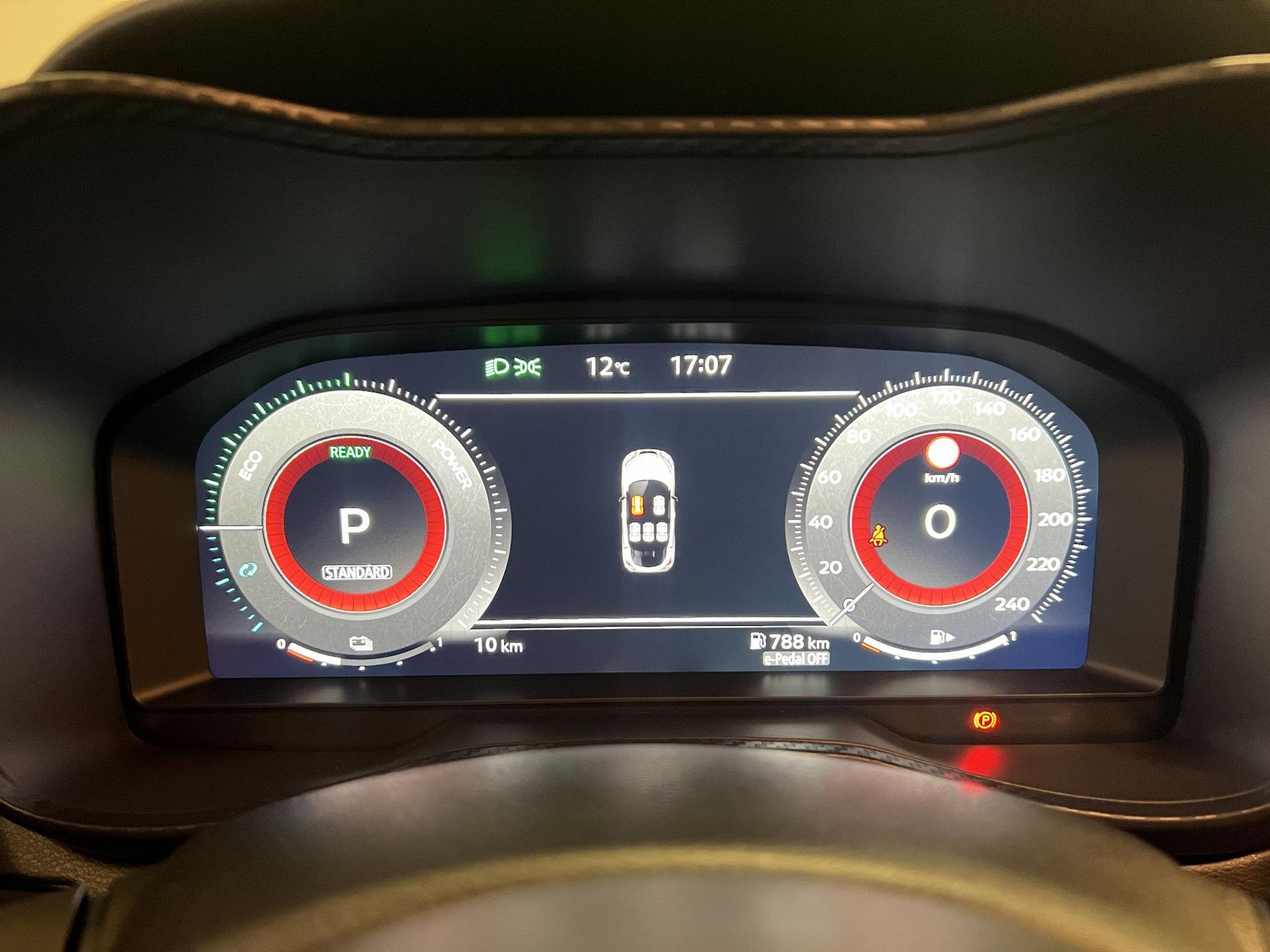 Nissan Juke met kenteken JZL-64-N – dashboard