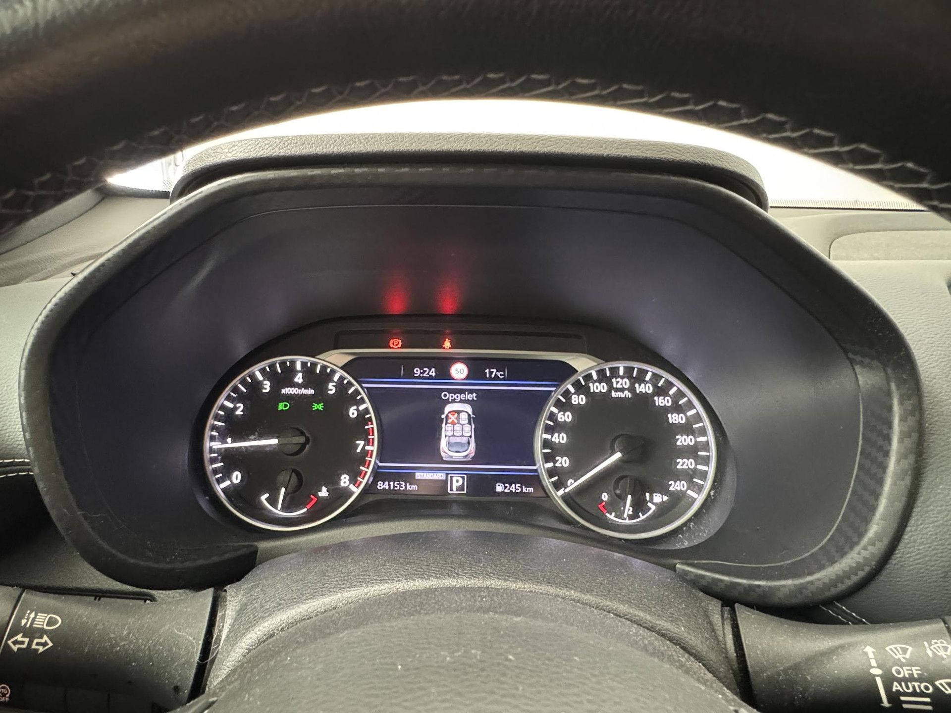 Nissan Juke met kenteken K-411-JB – dashboard