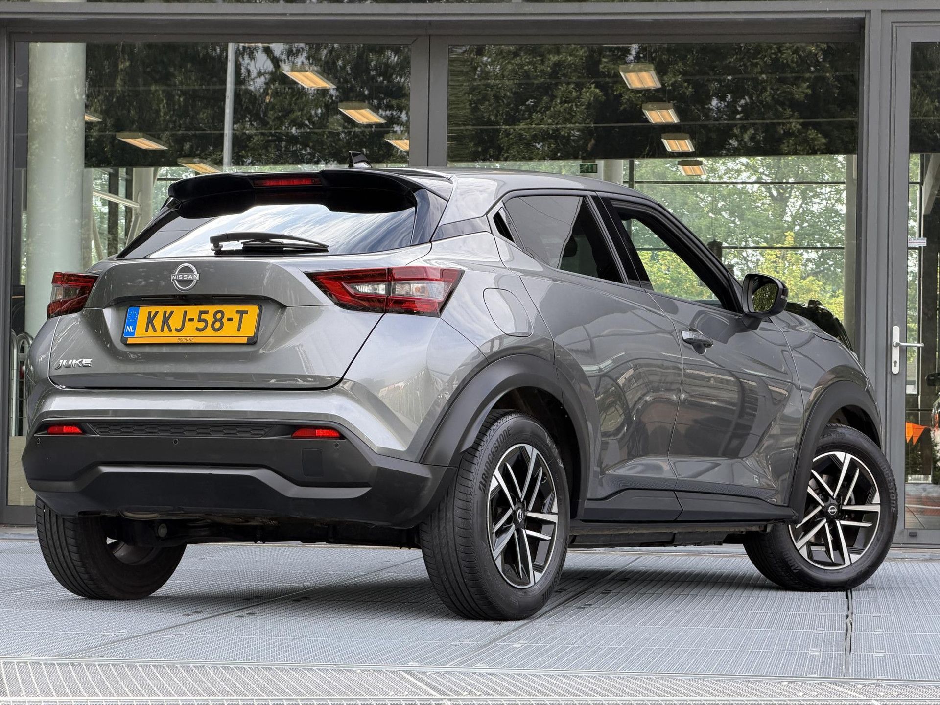 Nissan Juke met kenteken KKJ-58-T – achteraanzicht