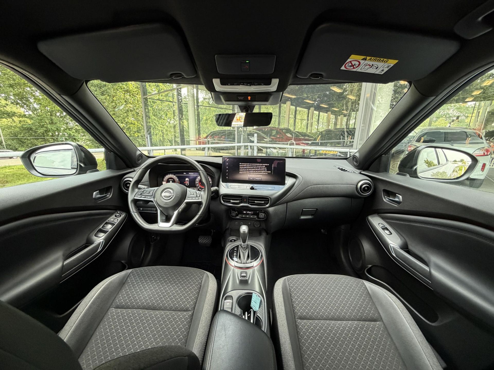 Nissan Juke met kenteken KKJ-58-T – interieur