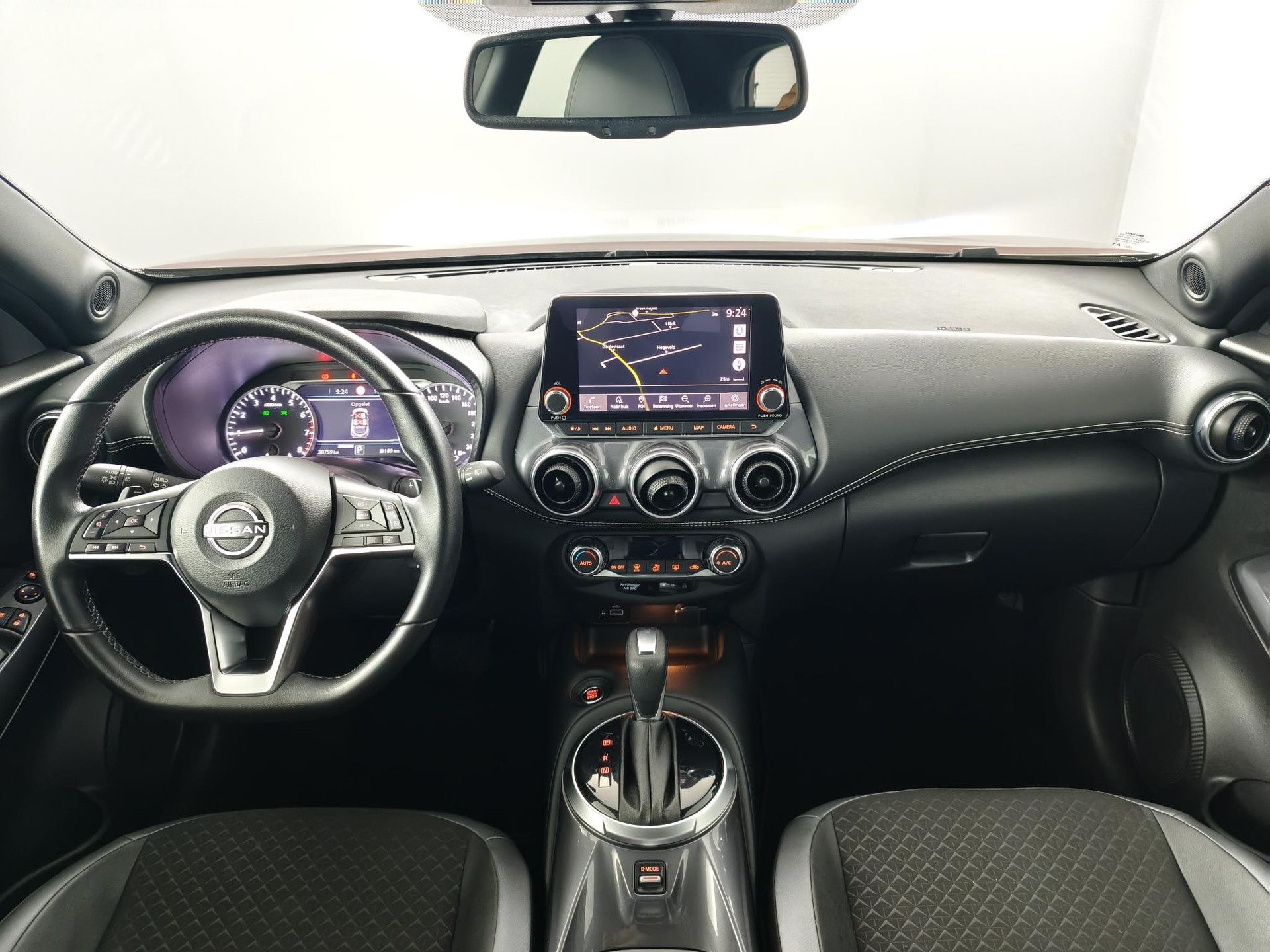 Nissan Juke met kenteken KNJ-38-P – interieur