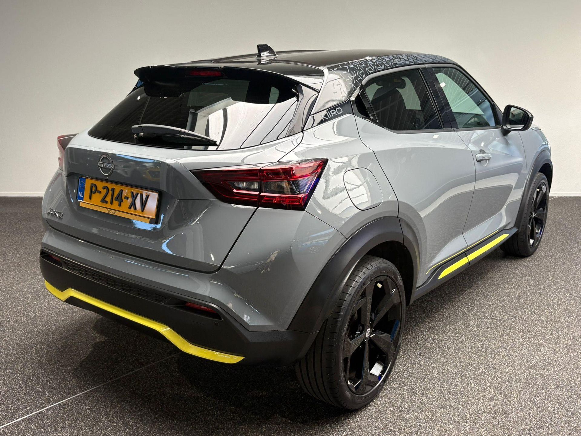 Nissan Juke met kenteken P-214-XV – achteraanzicht