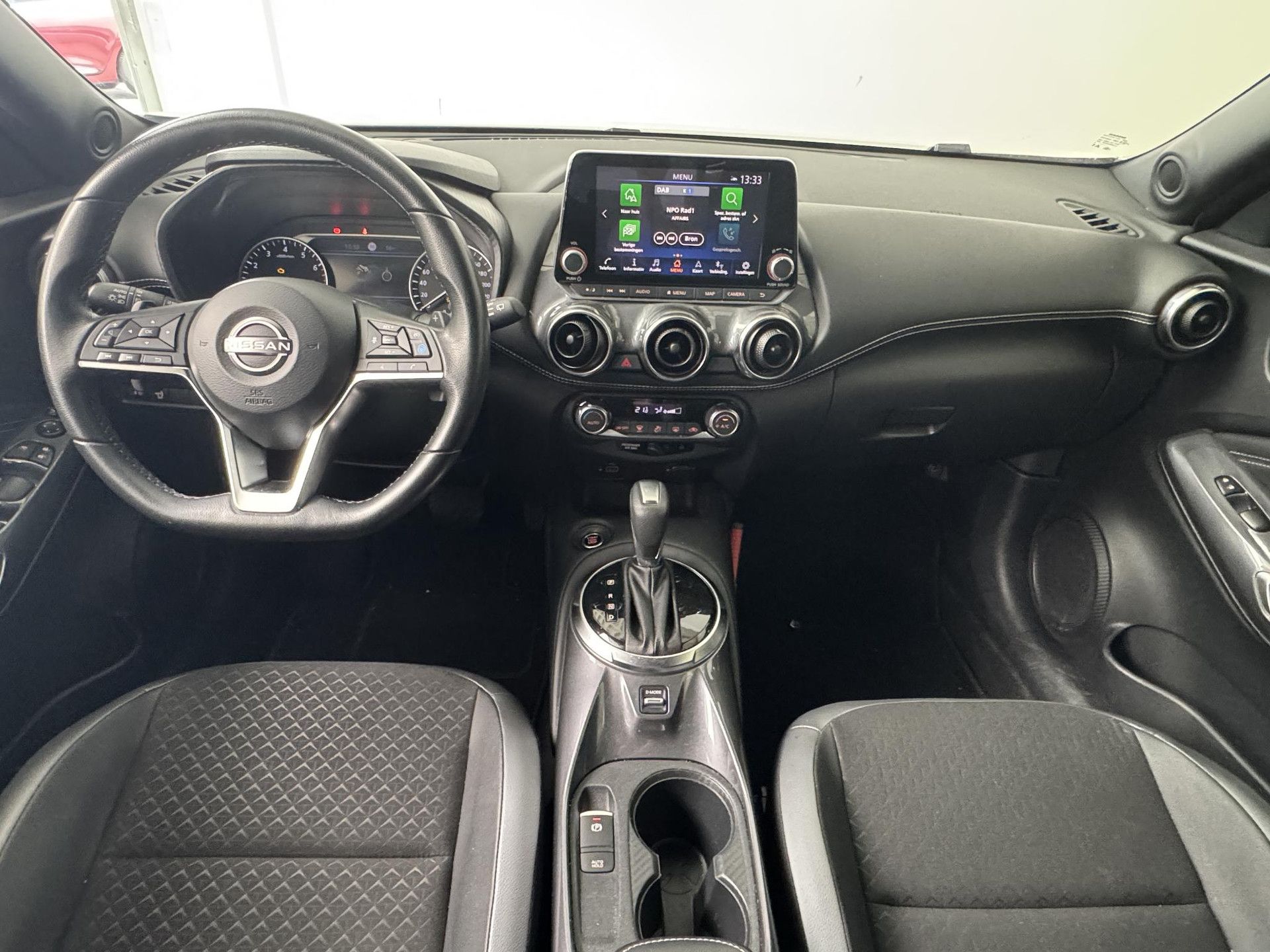 Nissan Juke met kenteken S-931-VP – interieur