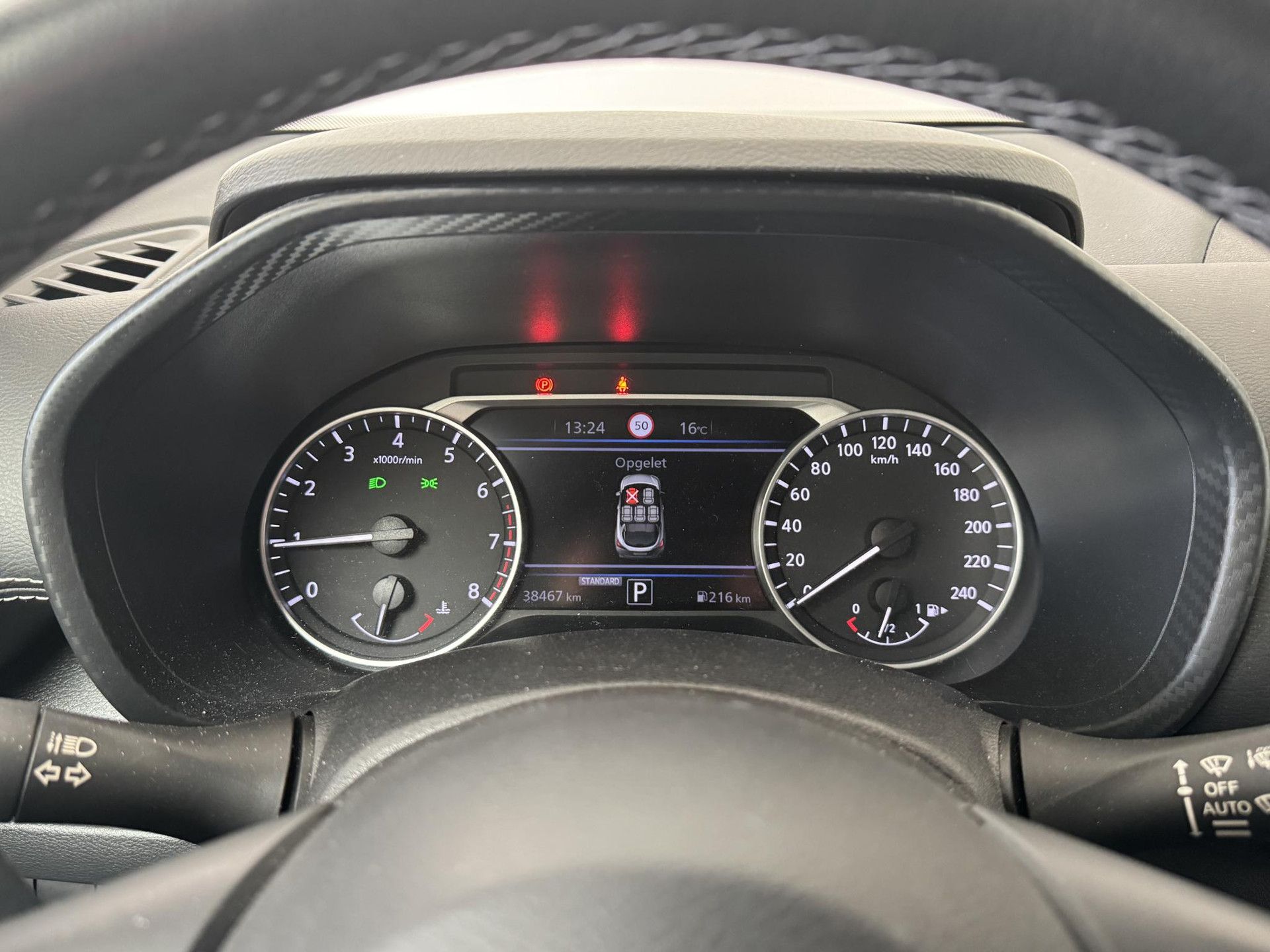 Nissan Juke met kenteken S-931-VP – dashboard