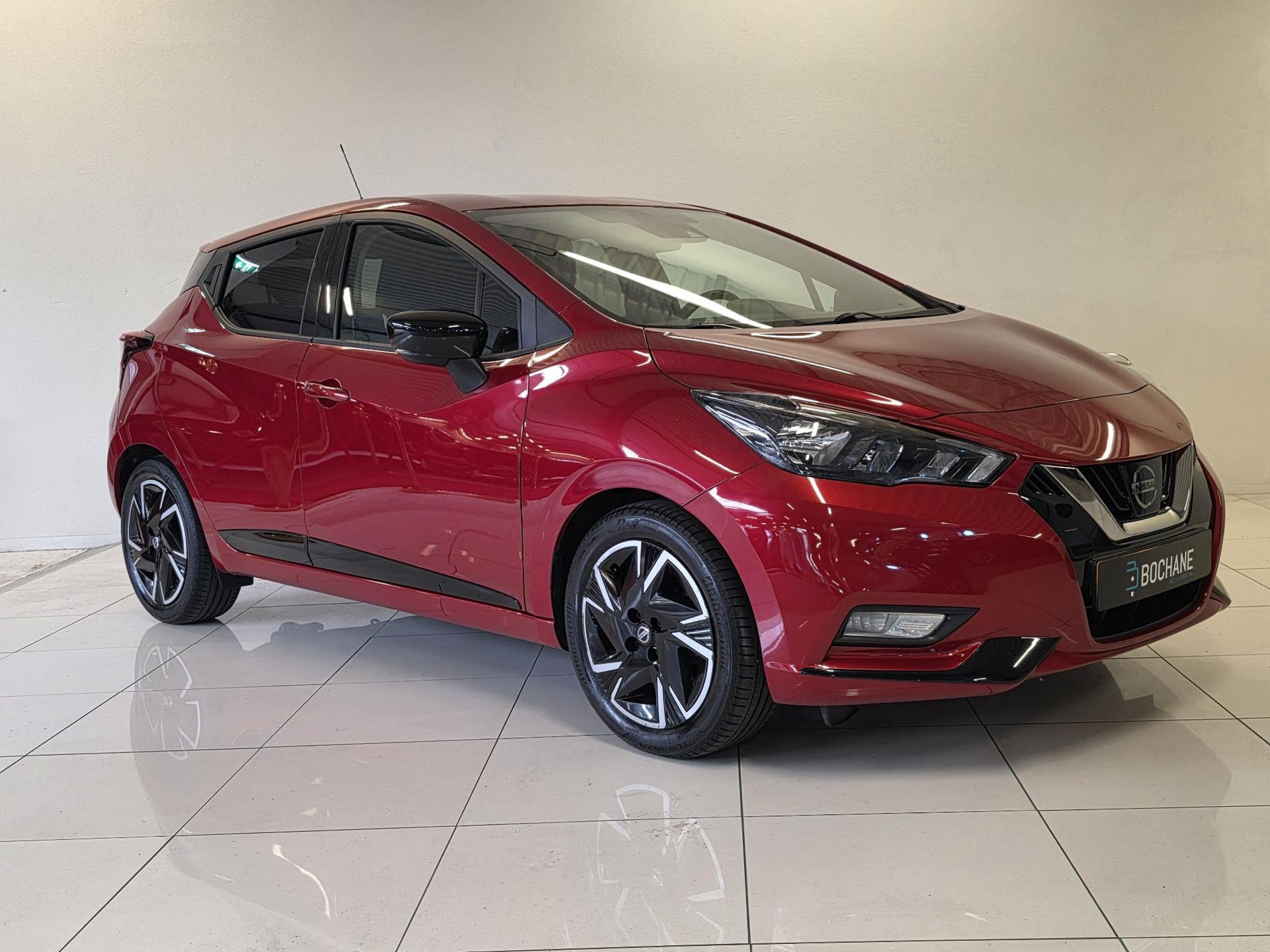 Nissan Micra met kenteken K-169-XZ – detailfoto