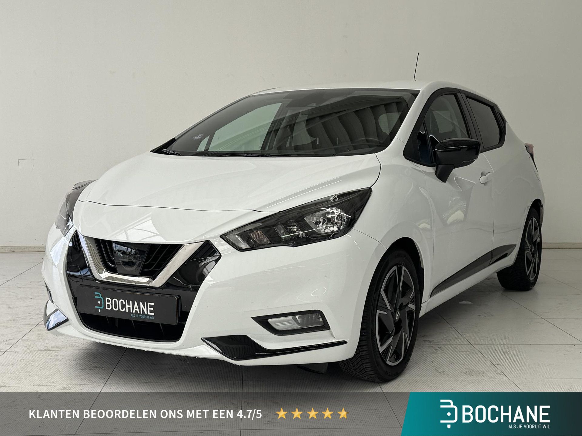Nissan Micra met kenteken P-682-KJ – vooraanzicht