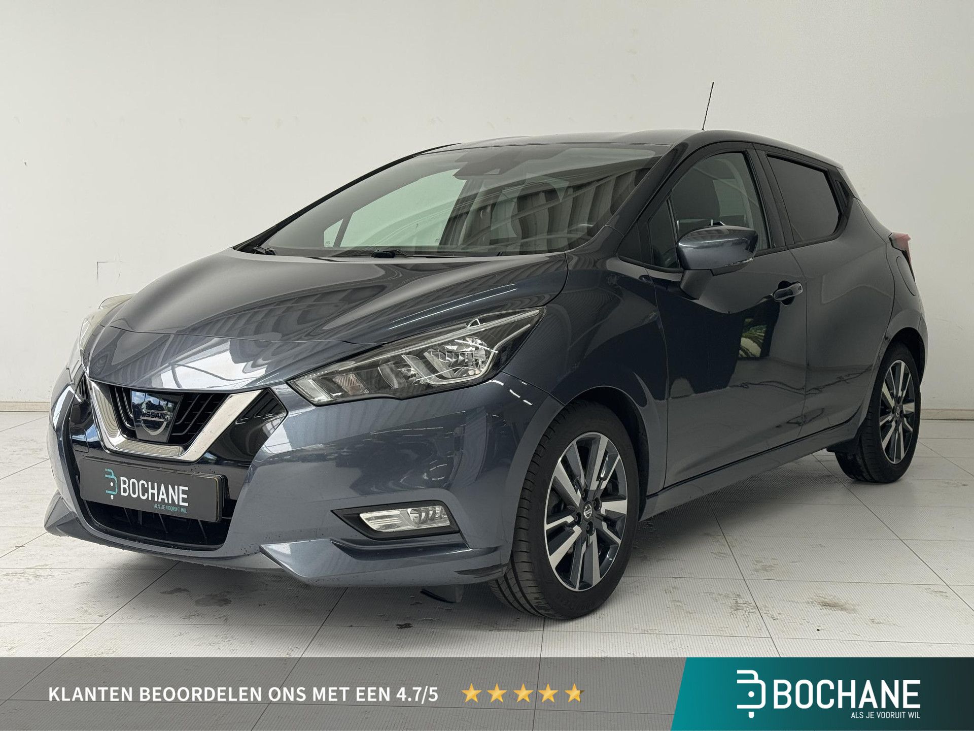 Nissan Micra met kenteken XN-509-T – vooraanzicht