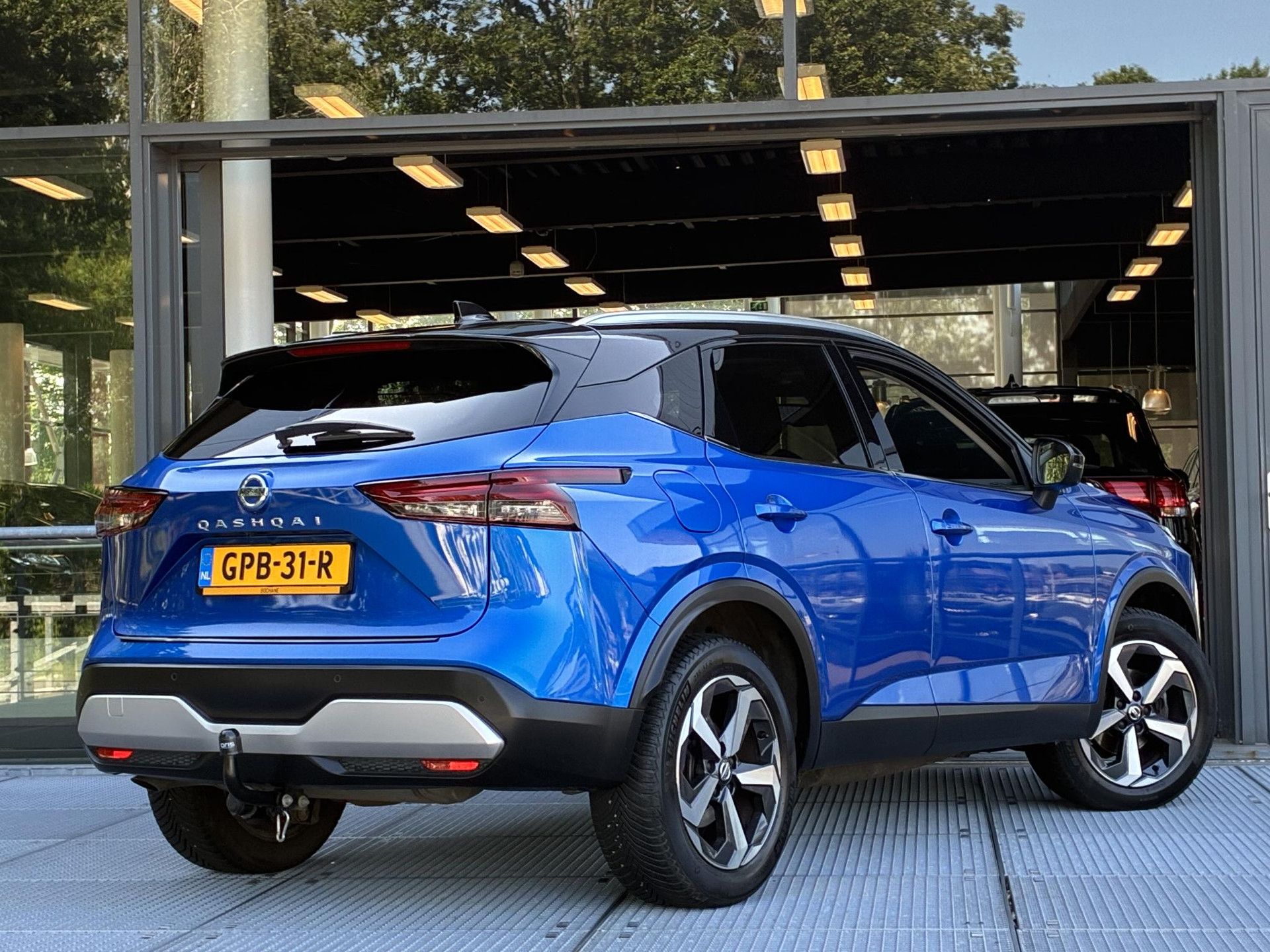 Nissan QASHQAI met kenteken GPB-31-R – achteraanzicht