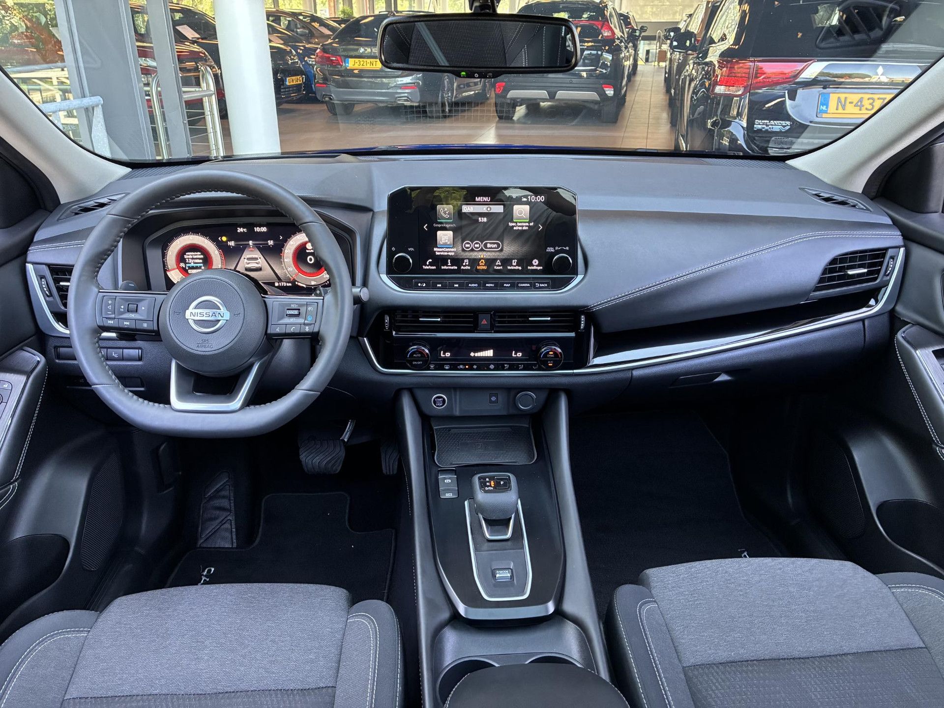Nissan QASHQAI met kenteken GPB-31-R – interieur