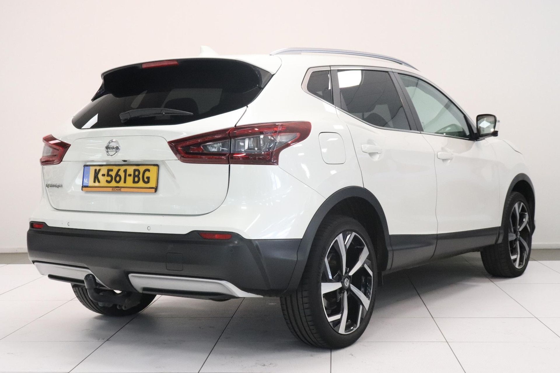 Nissan QASHQAI met kenteken K-561-BG – achteraanzicht