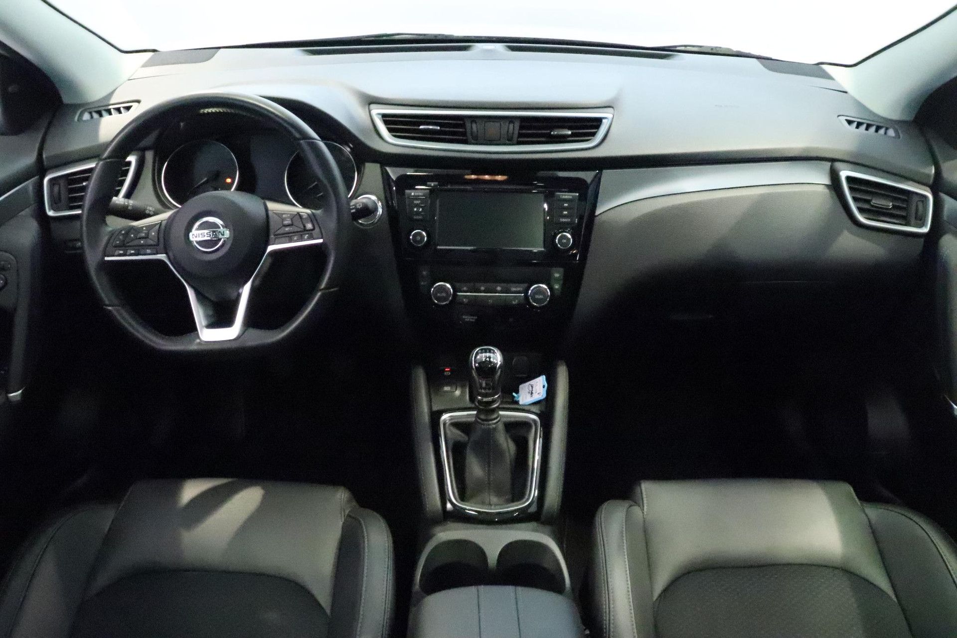 Nissan QASHQAI met kenteken K-561-BG – interieur