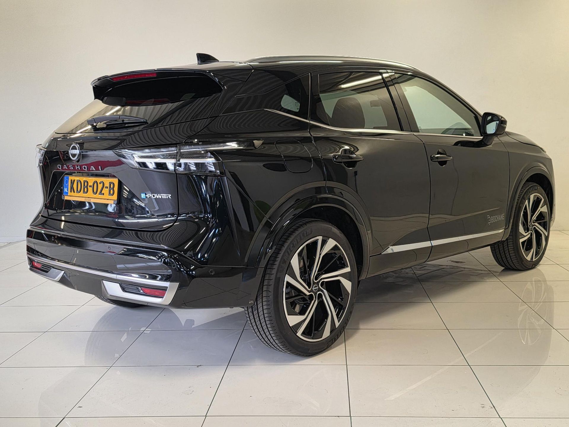 Nissan QASHQAI met kenteken KDB-02-B – achteraanzicht