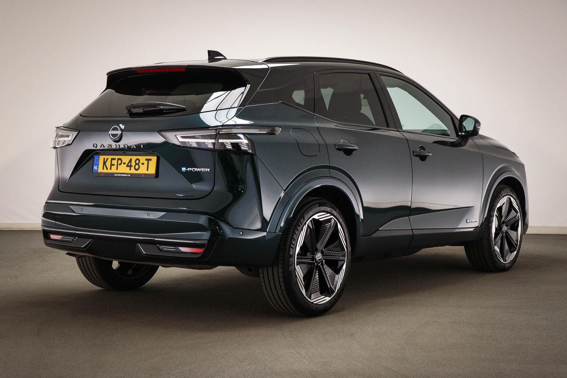 Nissan QASHQAI met kenteken KFP-48-T – achteraanzicht