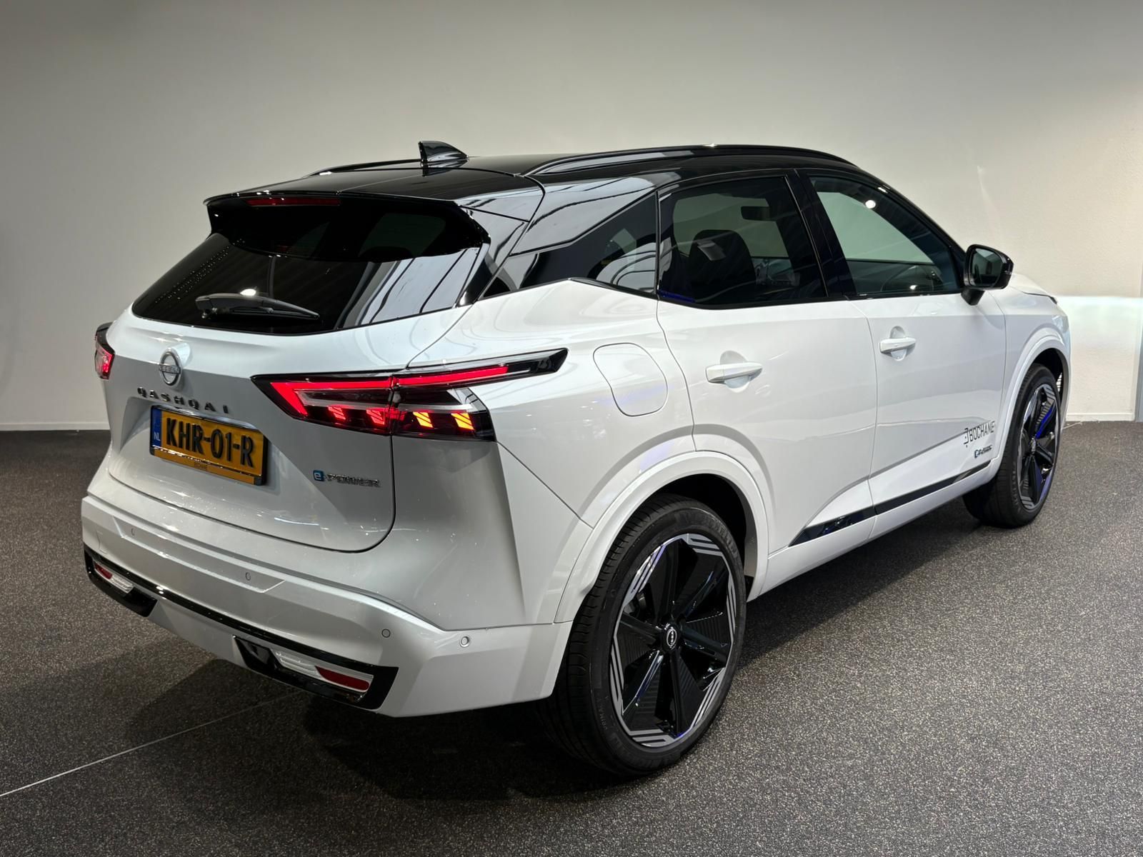 Nissan QASHQAI met kenteken KHR-01-R – achteraanzicht