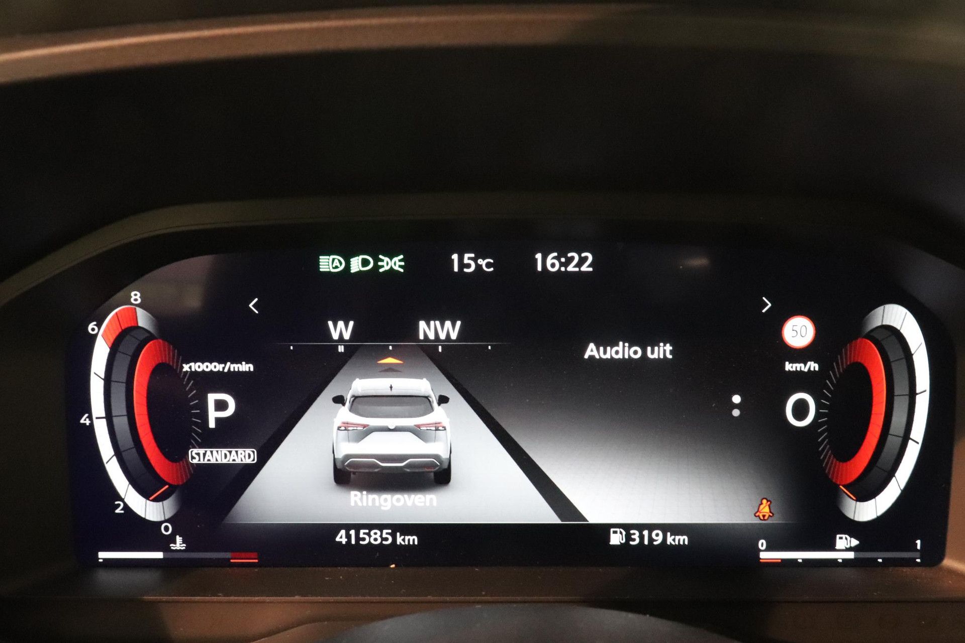 Nissan QASHQAI met kenteken KKB-21-G – dashboard