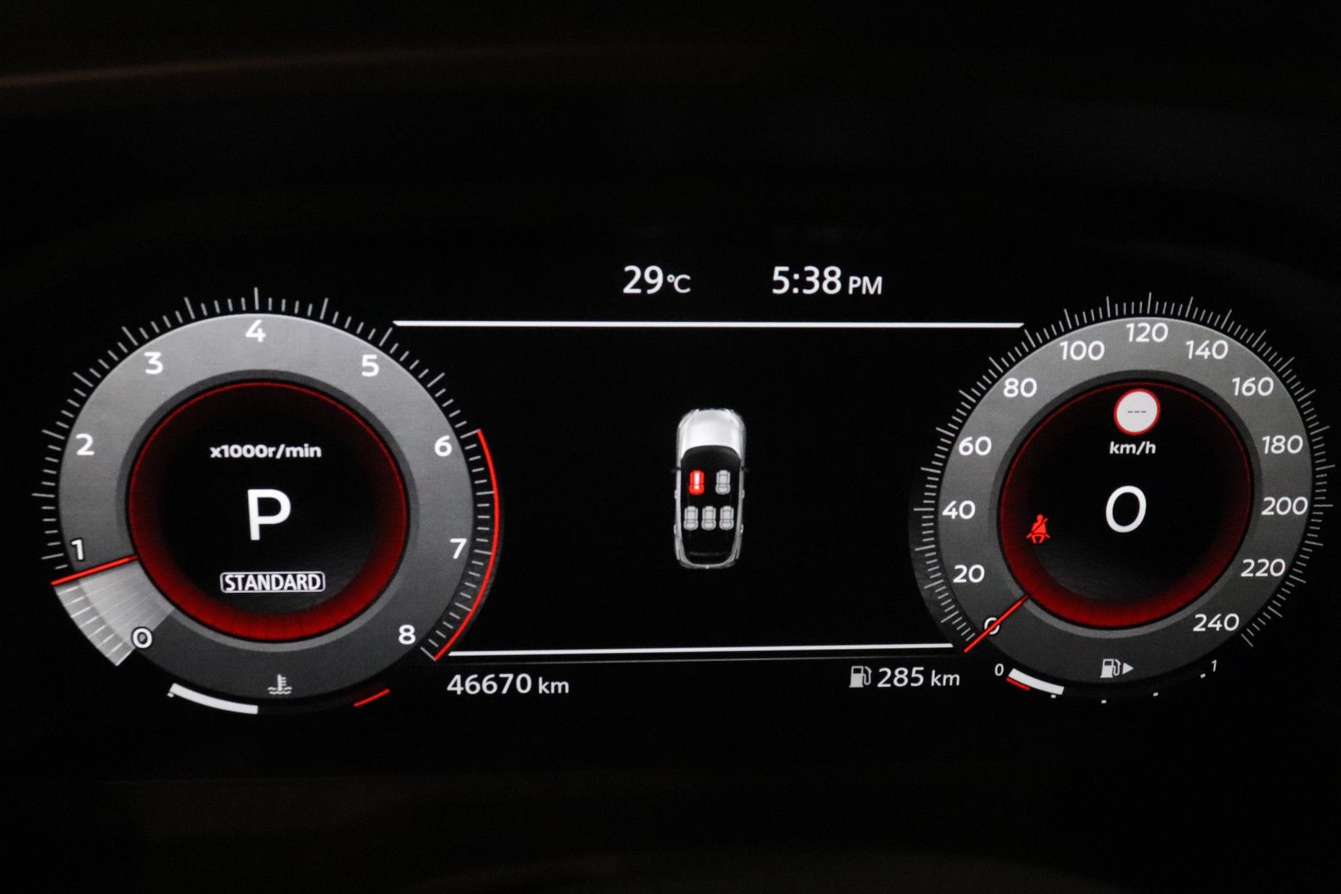 Nissan QASHQAI met kenteken R-594-GD – dashboard