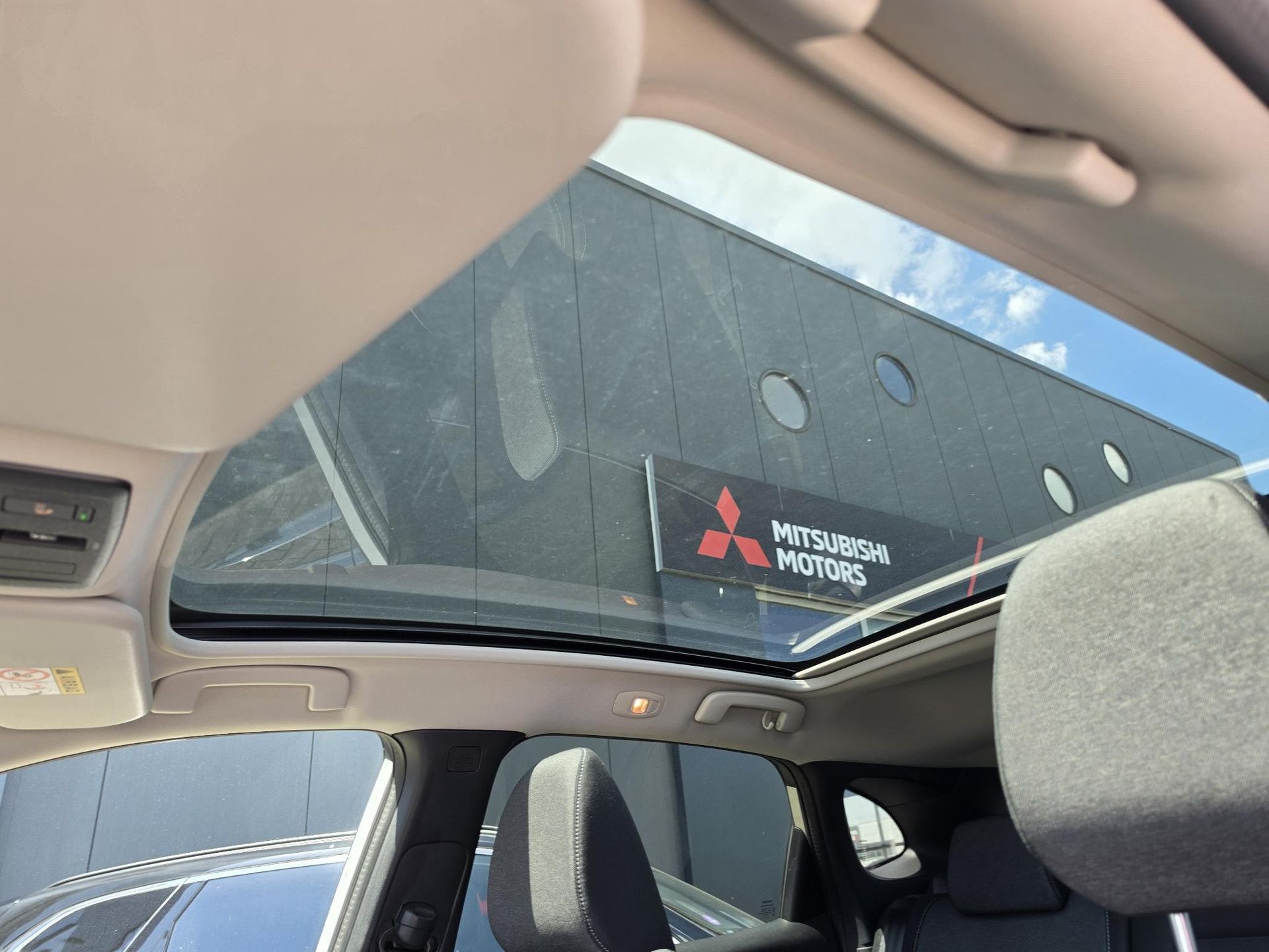 Nissan QASHQAI met kenteken S-575-RL – achteraanzicht