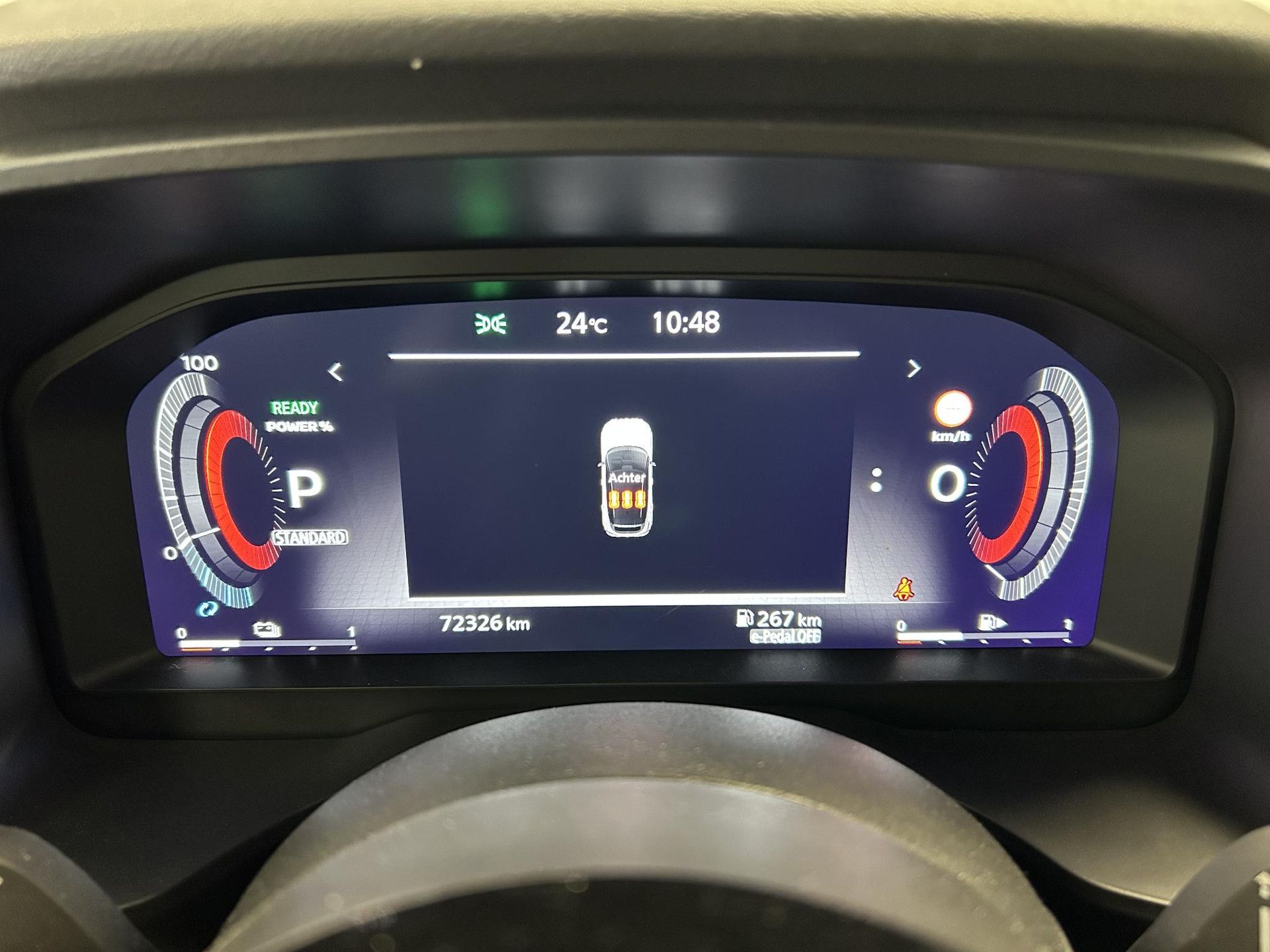 Nissan QASHQAI met kenteken X-220-NT – dashboard