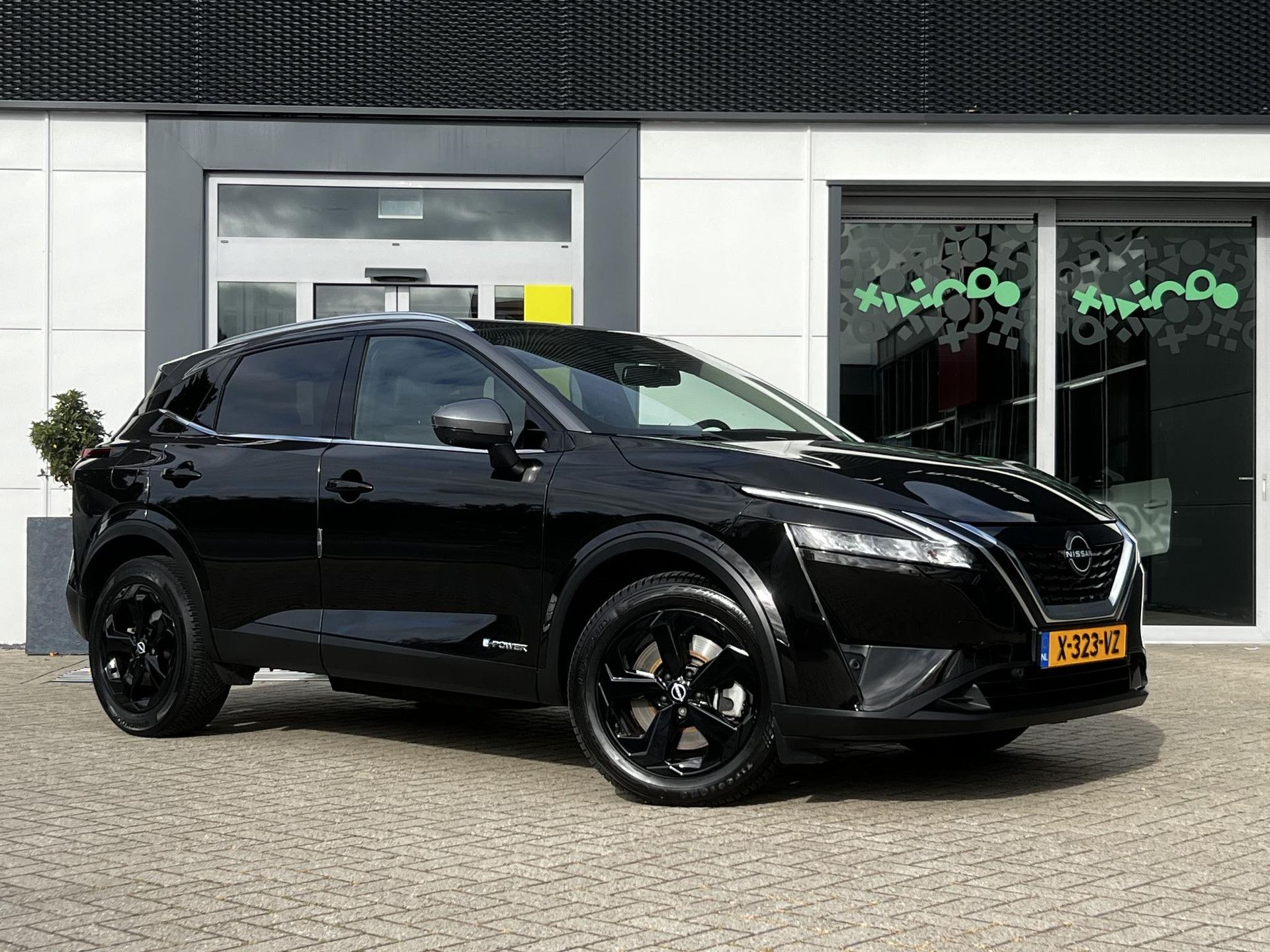 Nissan QASHQAI met kenteken X-323-VZ – dashboard