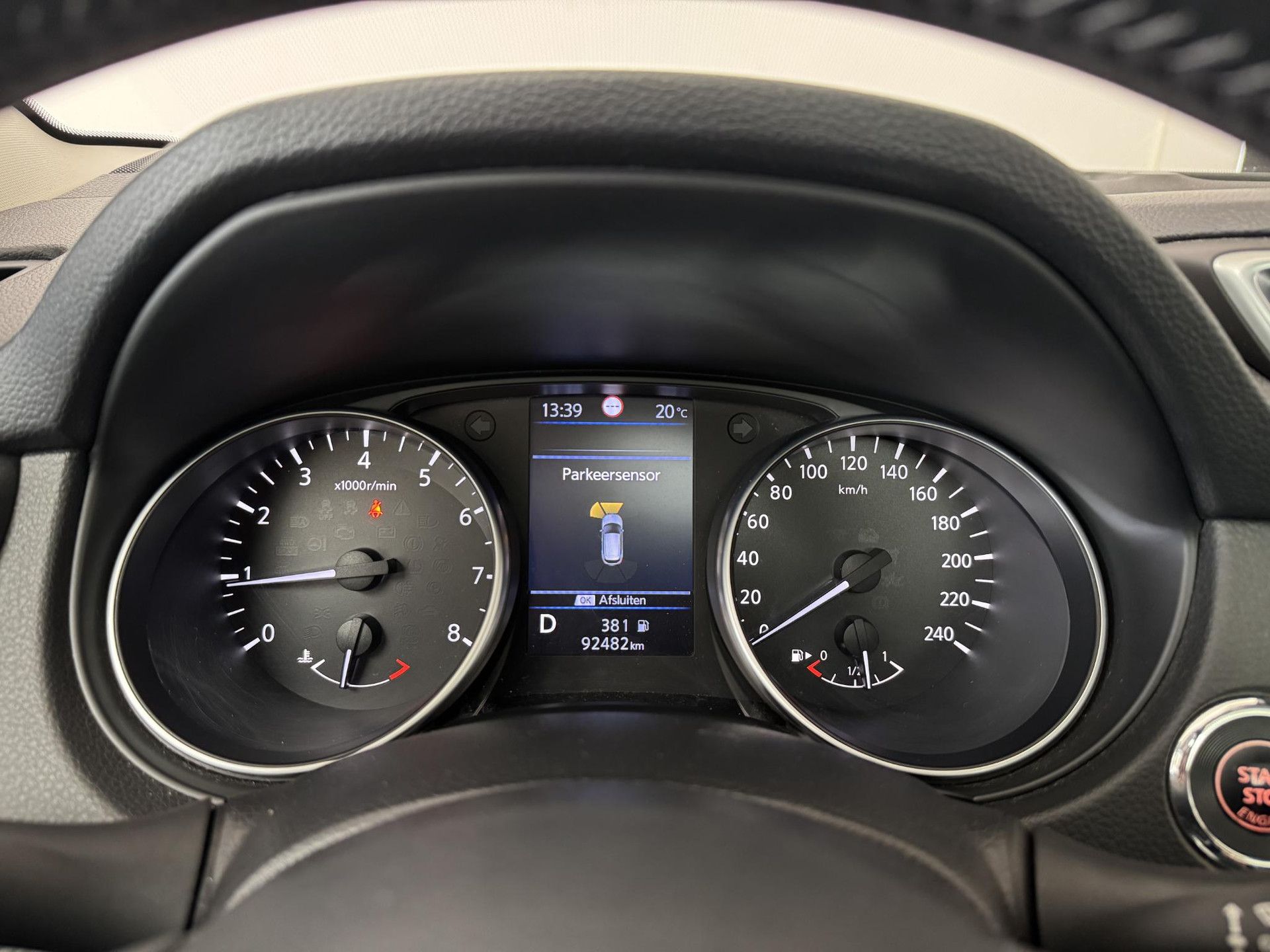 Nissan QASHQAI met kenteken Z-514-DJ – dashboard
