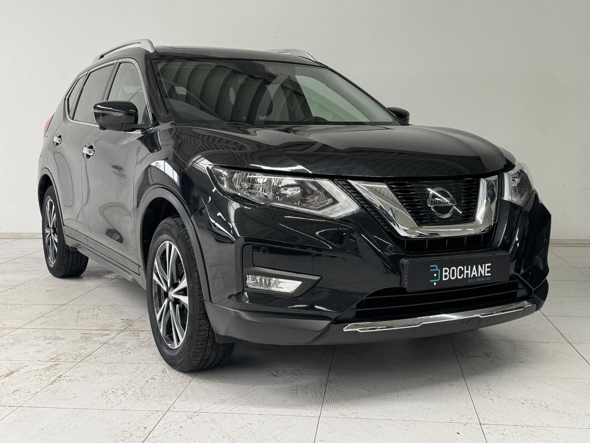 Nissan X-Trail met kenteken ZT-827-F – detailfoto