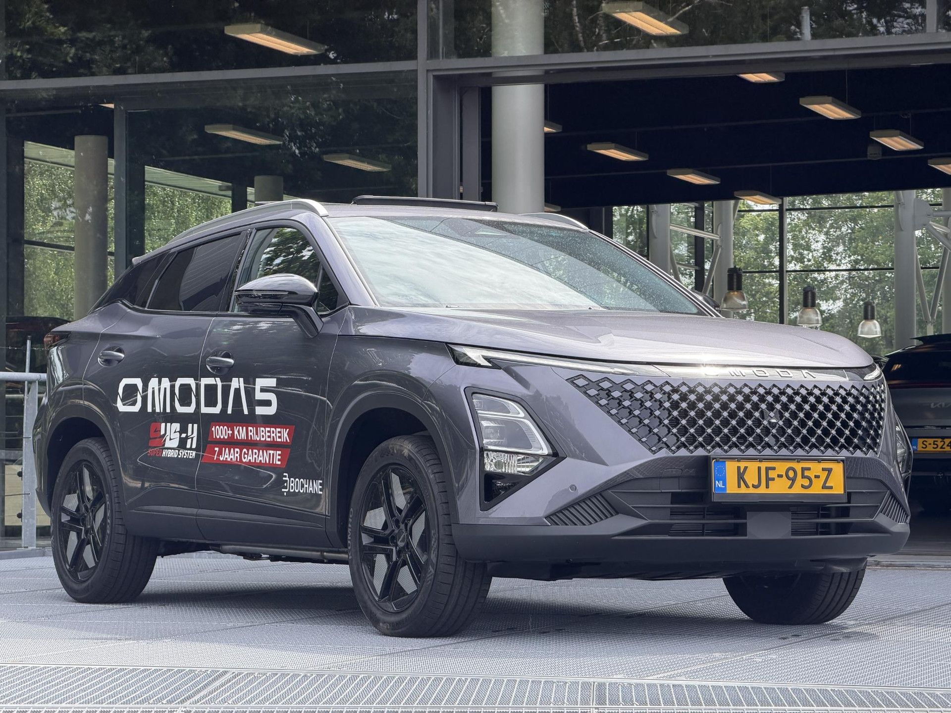 Omoda 5SHS met kenteken KJF-95-Z – detailfoto