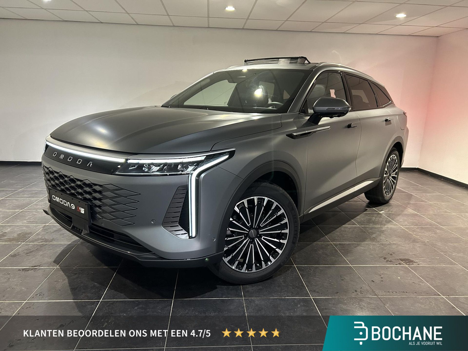 Omoda 9SHS – vooraanzicht