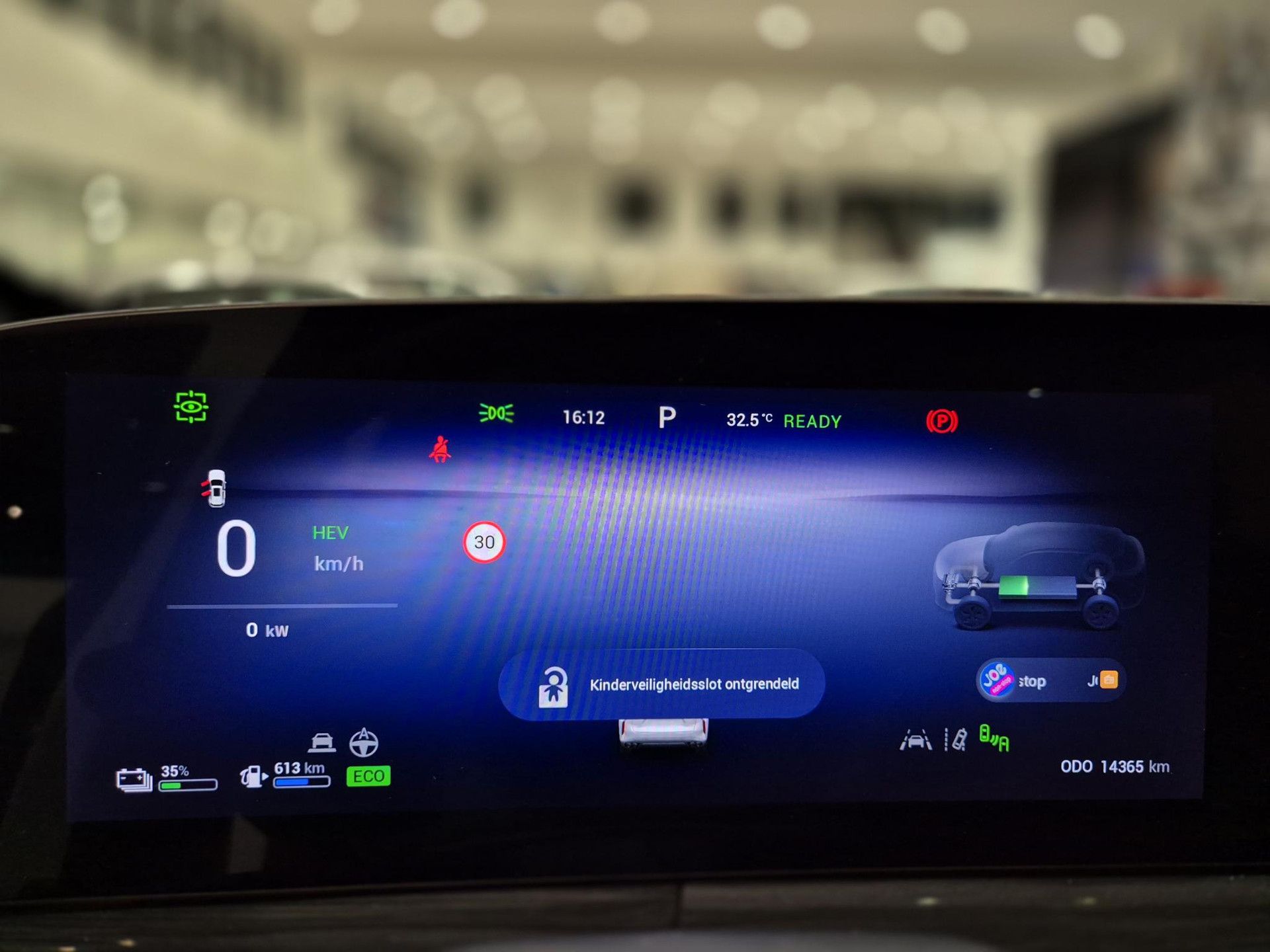 Omoda 9SHS met kenteken JLZ-08-G – dashboard