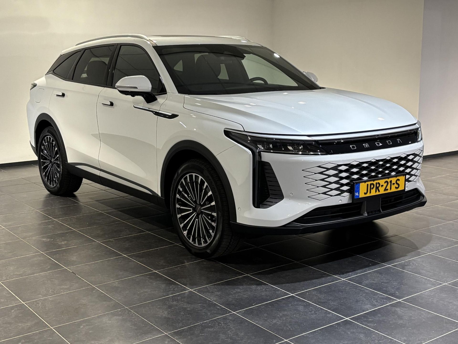 Omoda 9SHS met kenteken JPR-21-S – dashboard