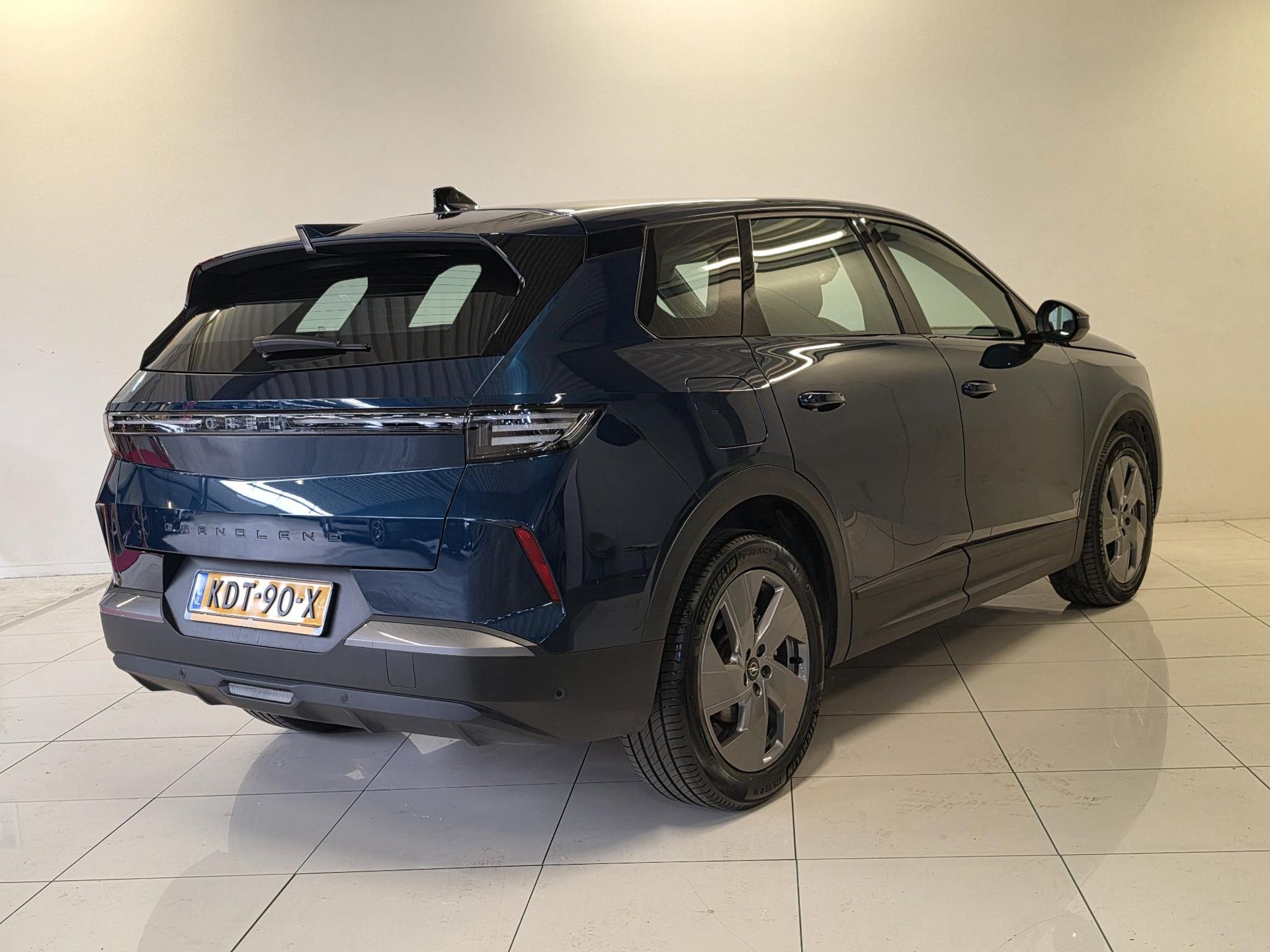 Opel Grandland met kenteken KDT-90-X – detailfoto
