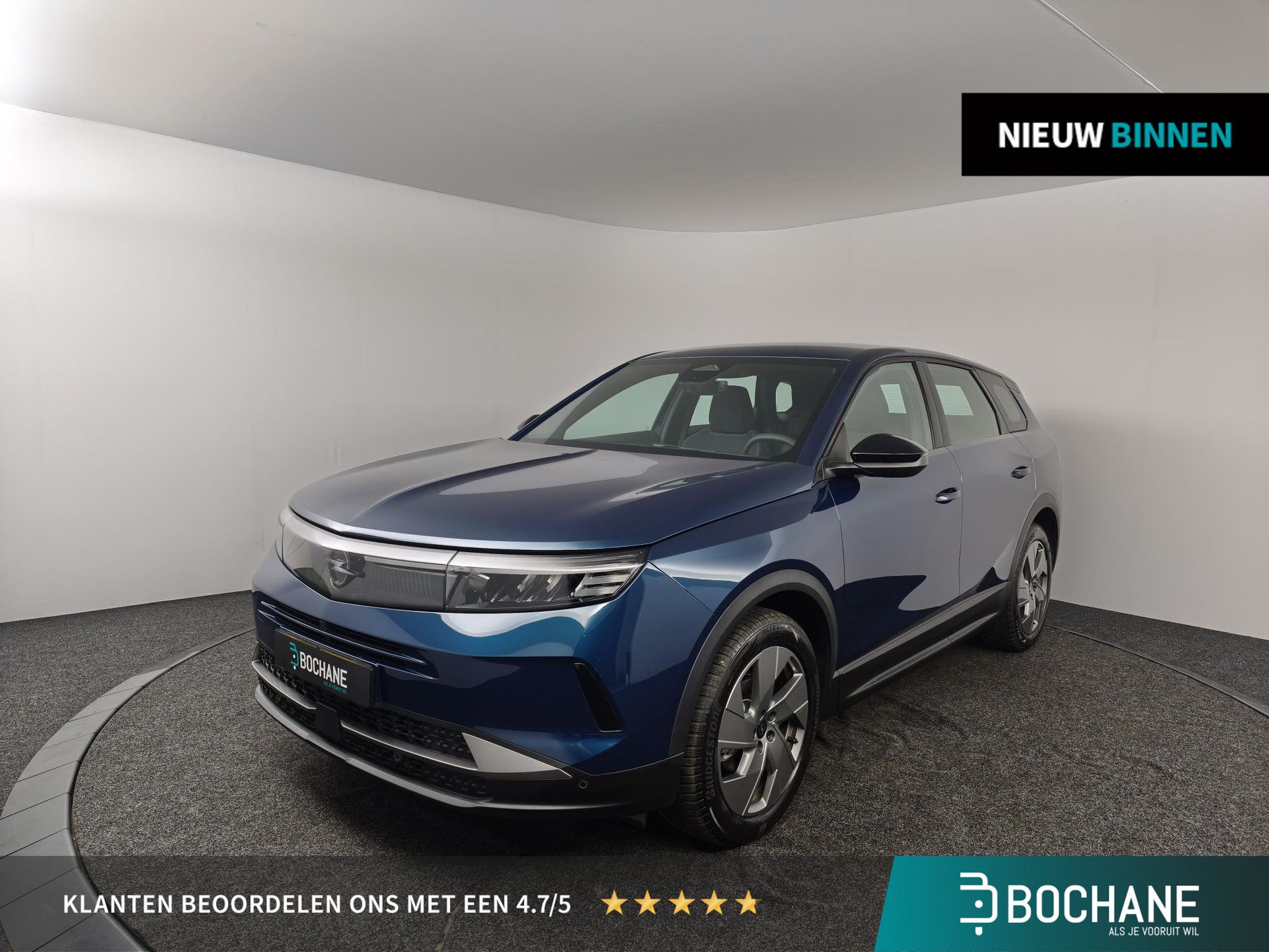 Opel Grandland met kenteken KLL-54-G – vooraanzicht