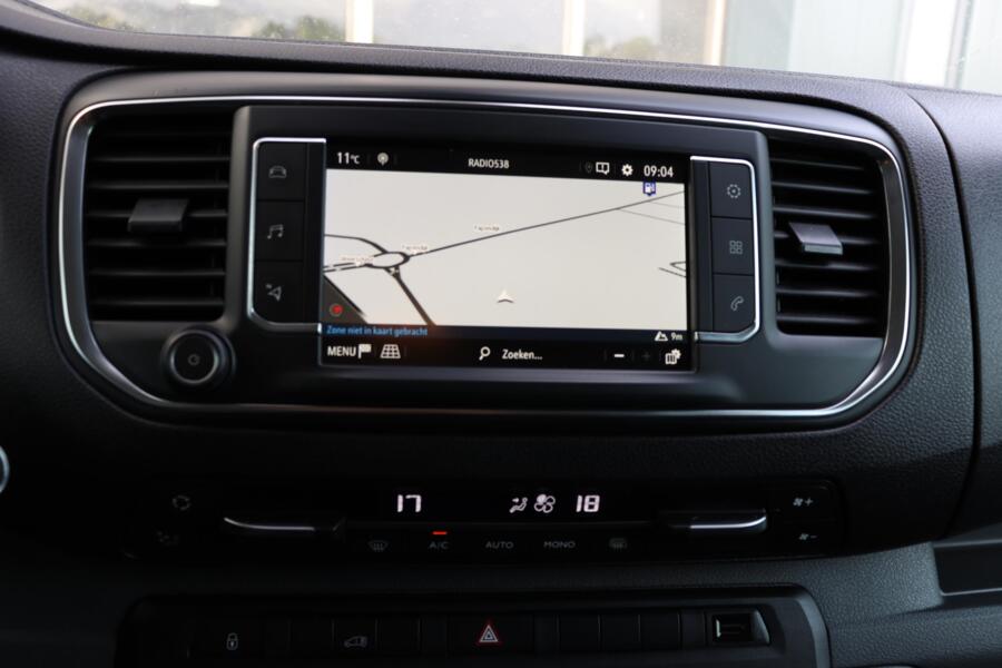 Opel Vivaro met kenteken VJP-39-T – detailfoto