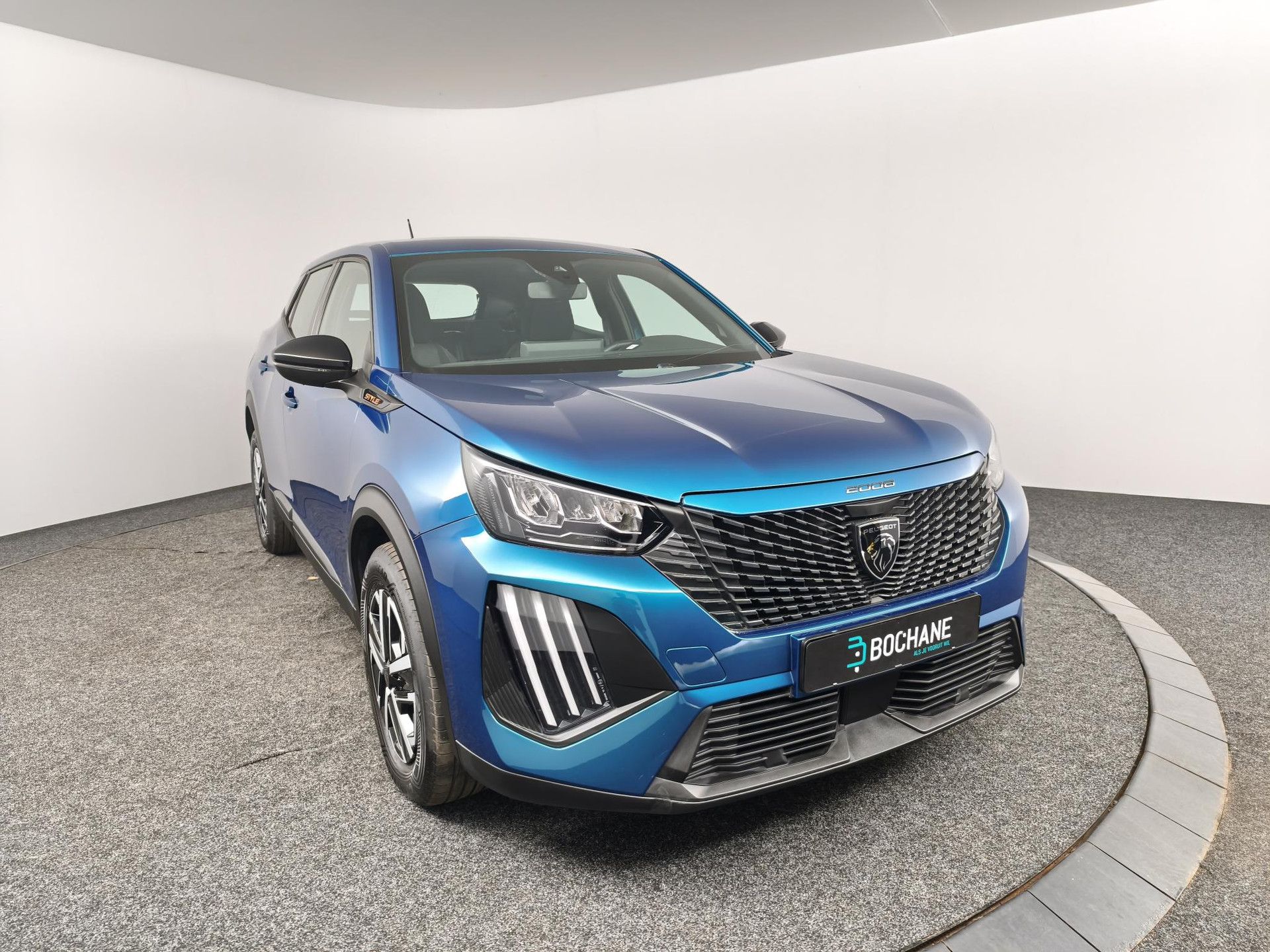 Peugeot 2008 met kenteken KND-10-J – detailfoto
