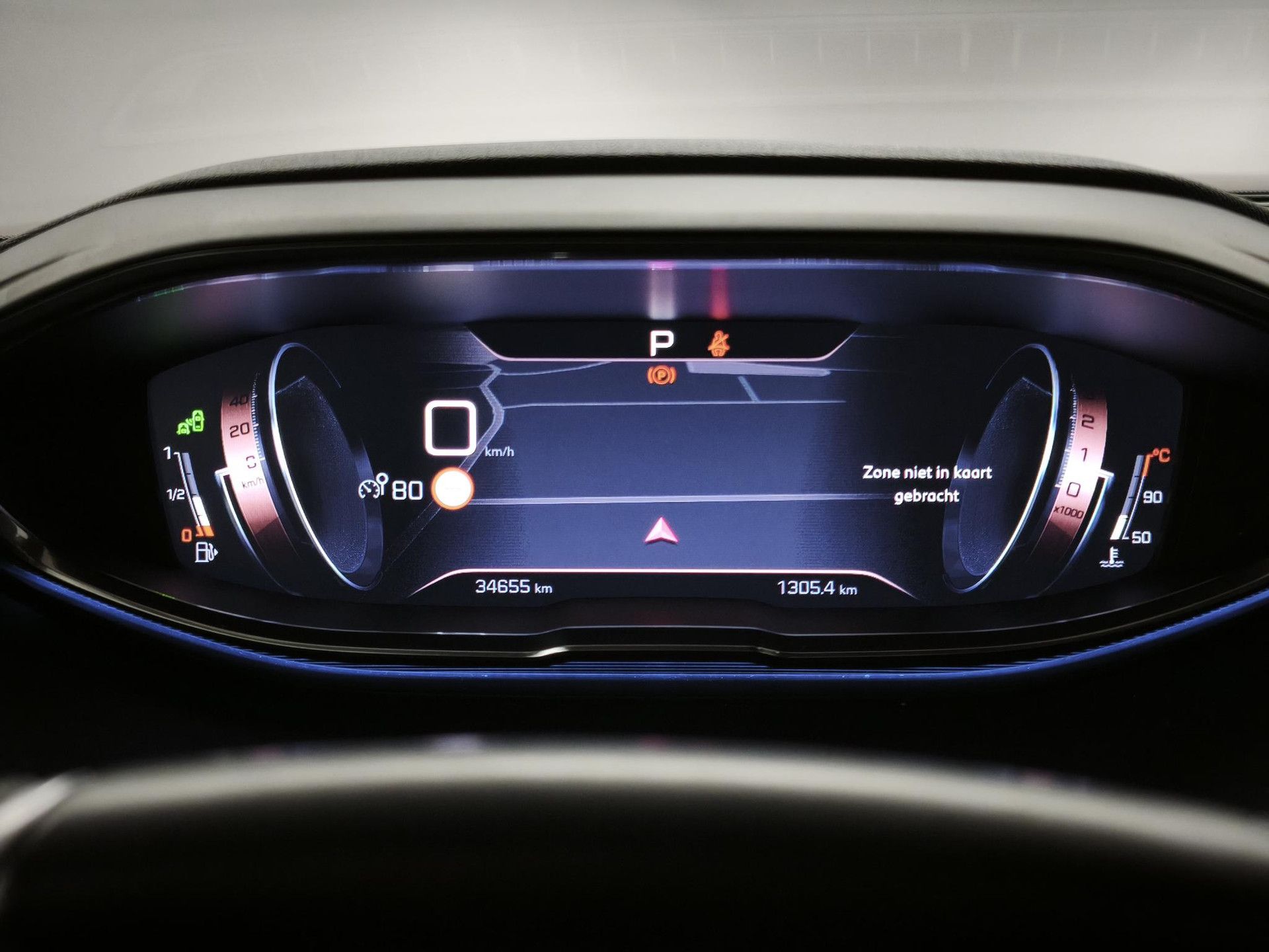 Peugeot 3008 met kenteken NK-078-X – dashboard