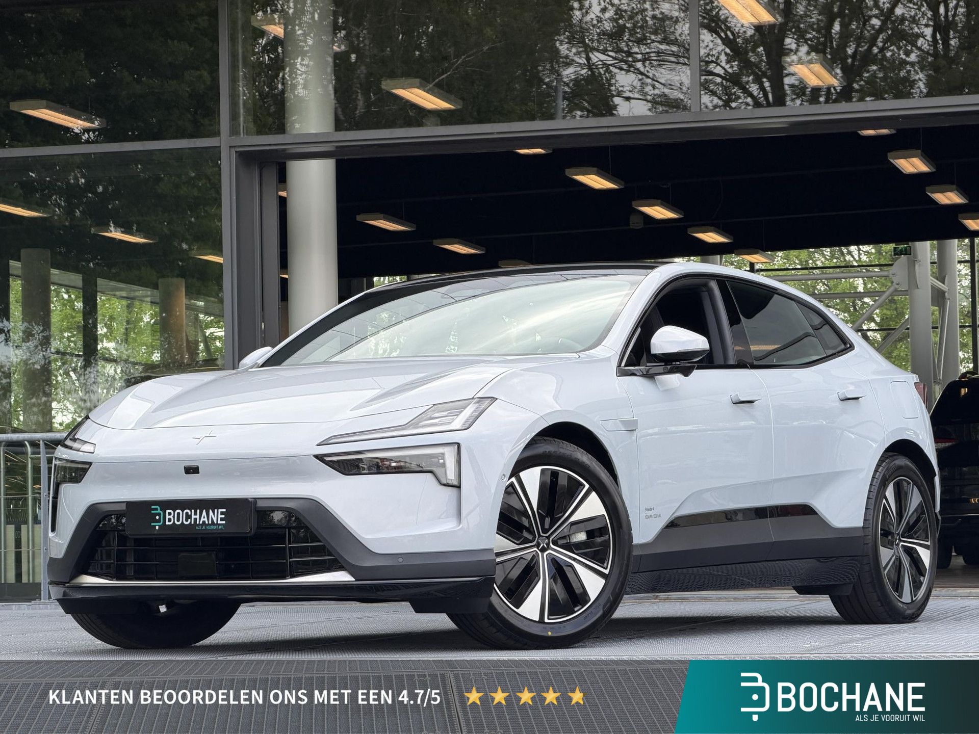 Polestar 4 met kenteken JRD-86-F – vooraanzicht