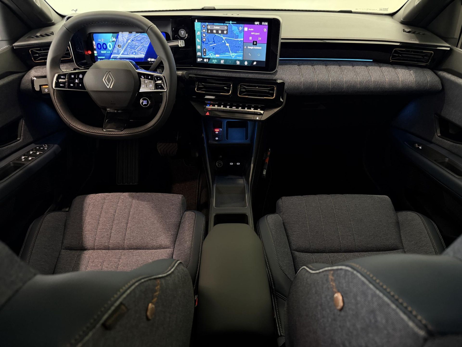 Renault 4 met kenteken KNN-45-X – interieur