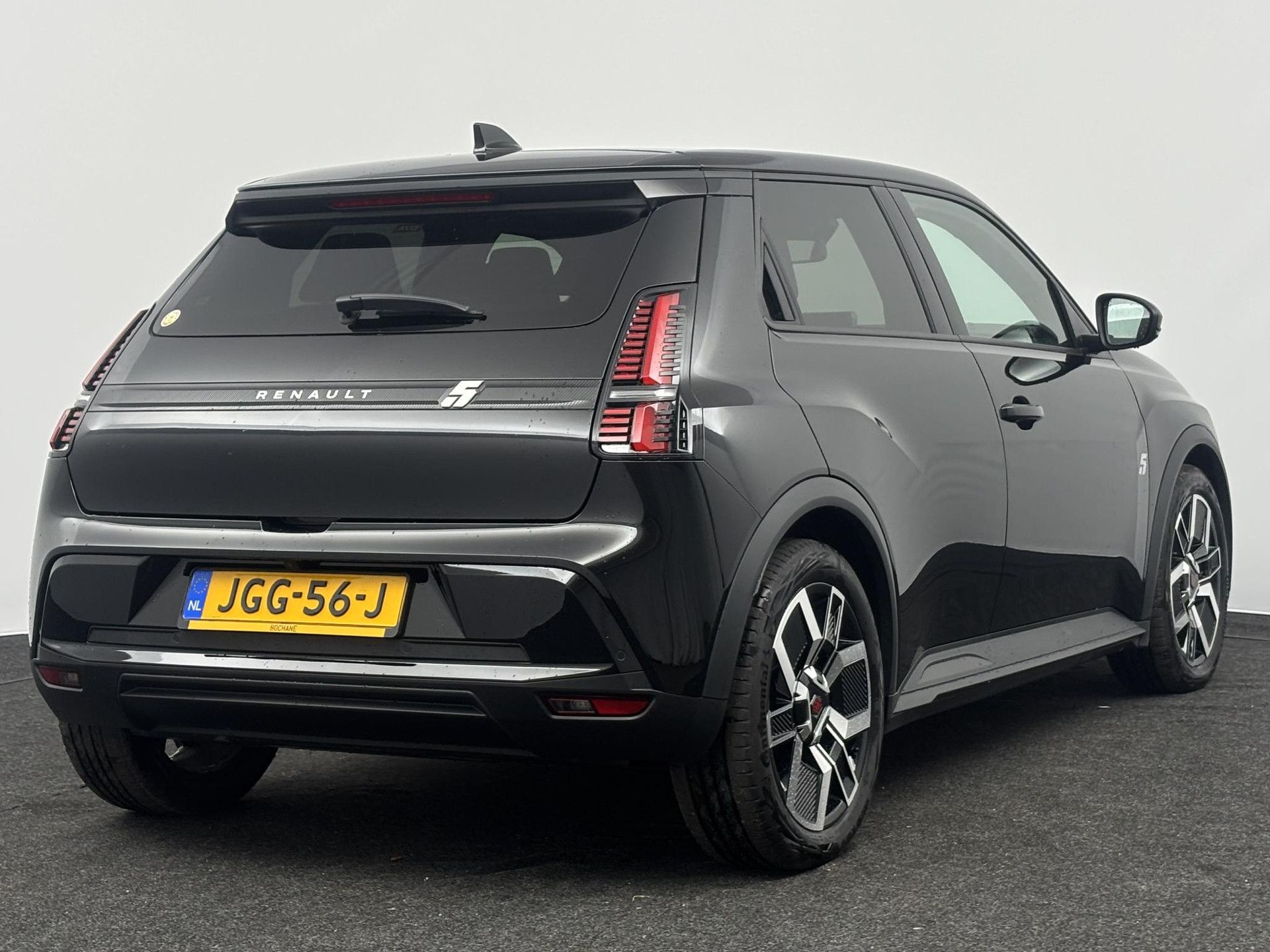 Renault 5 met kenteken JGG-56-J – achteraanzicht