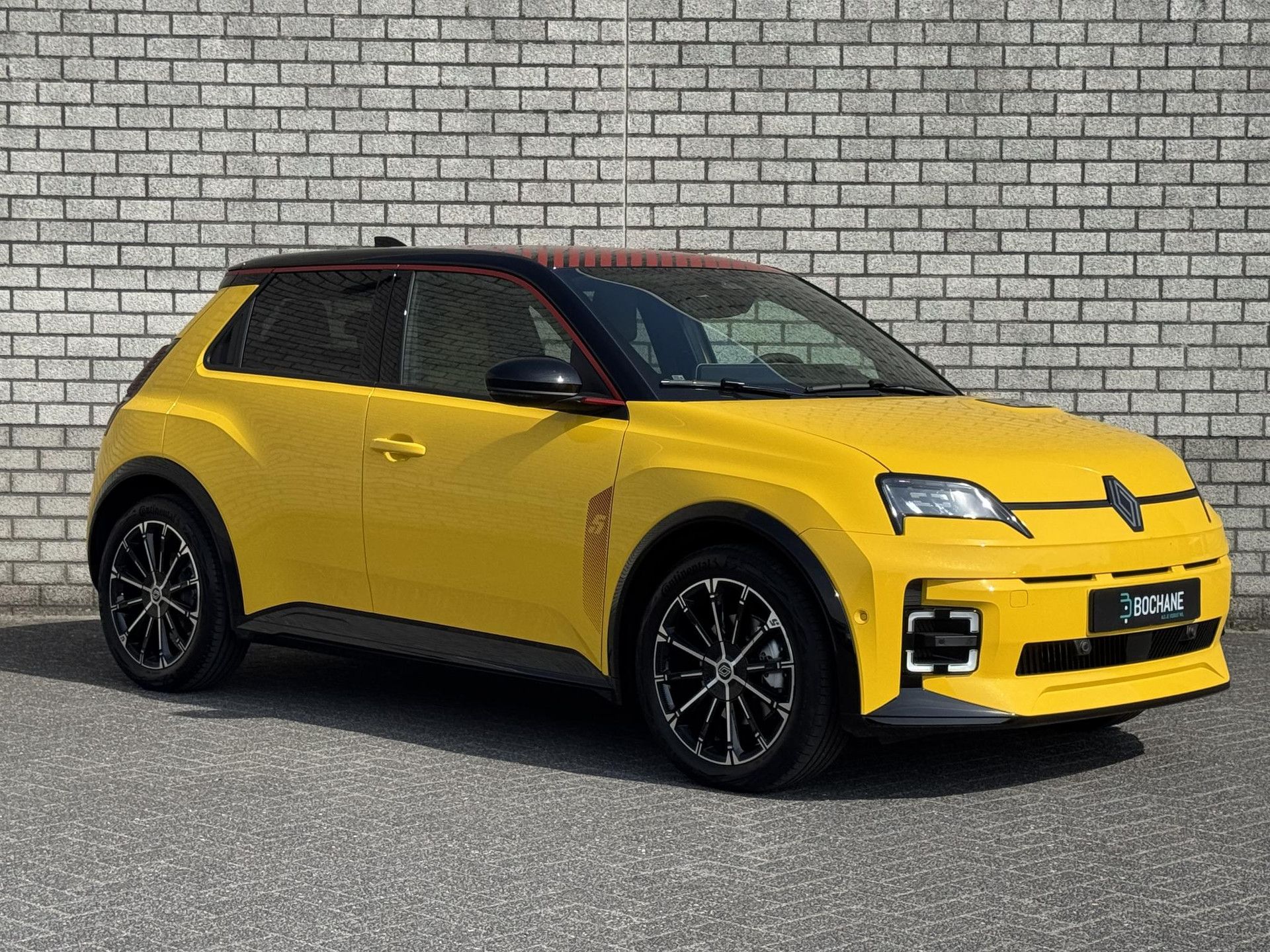 Renault 5 met kenteken KBV-02-K – detailfoto
