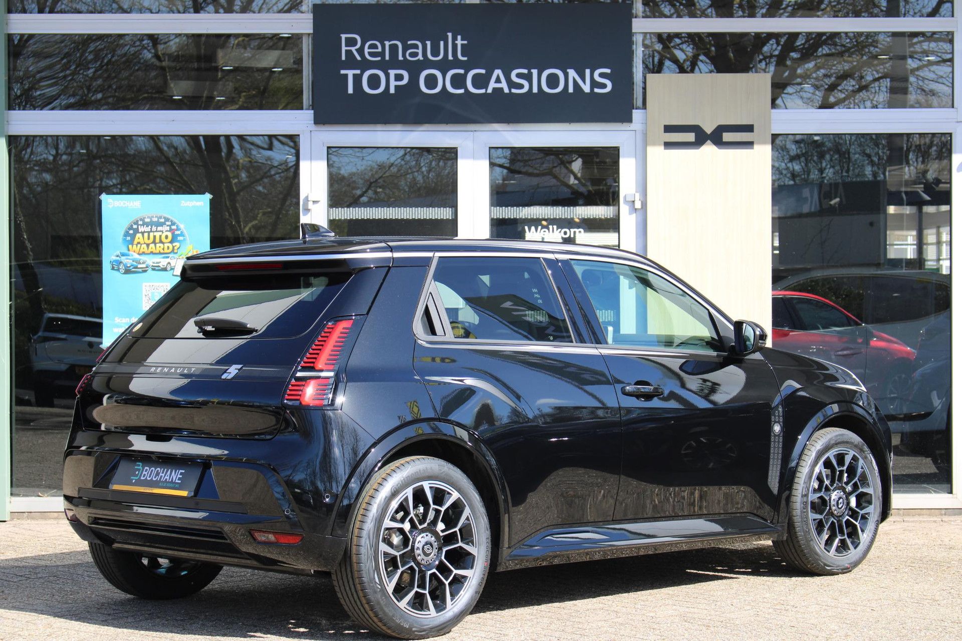 Renault 5 met kenteken KFB-62-X – achteraanzicht