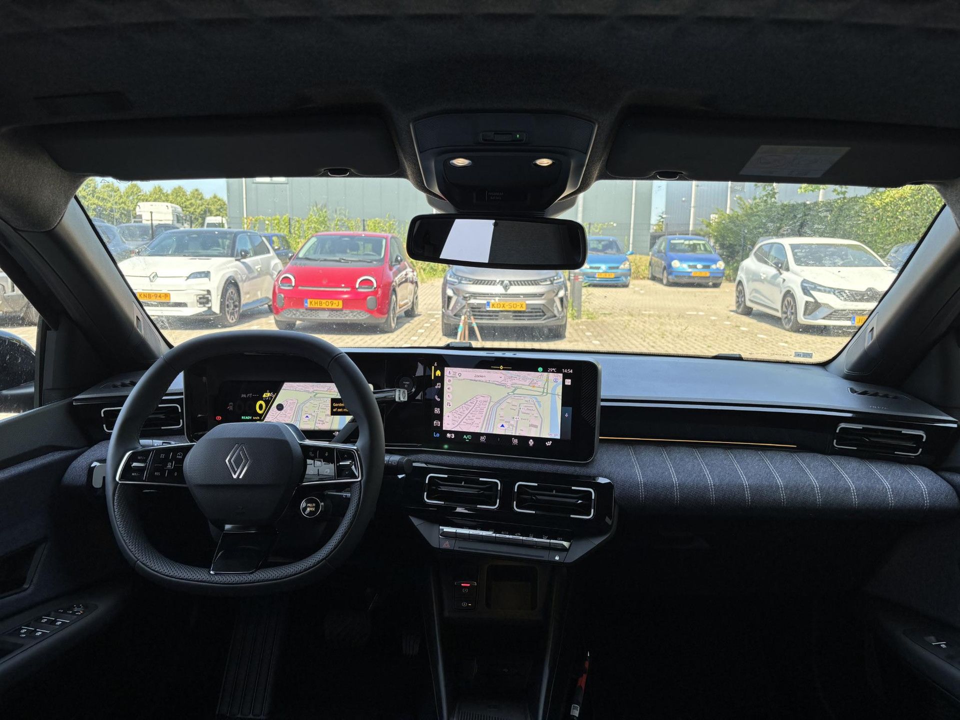 Renault 5 met kenteken KNG-62-K – interieur