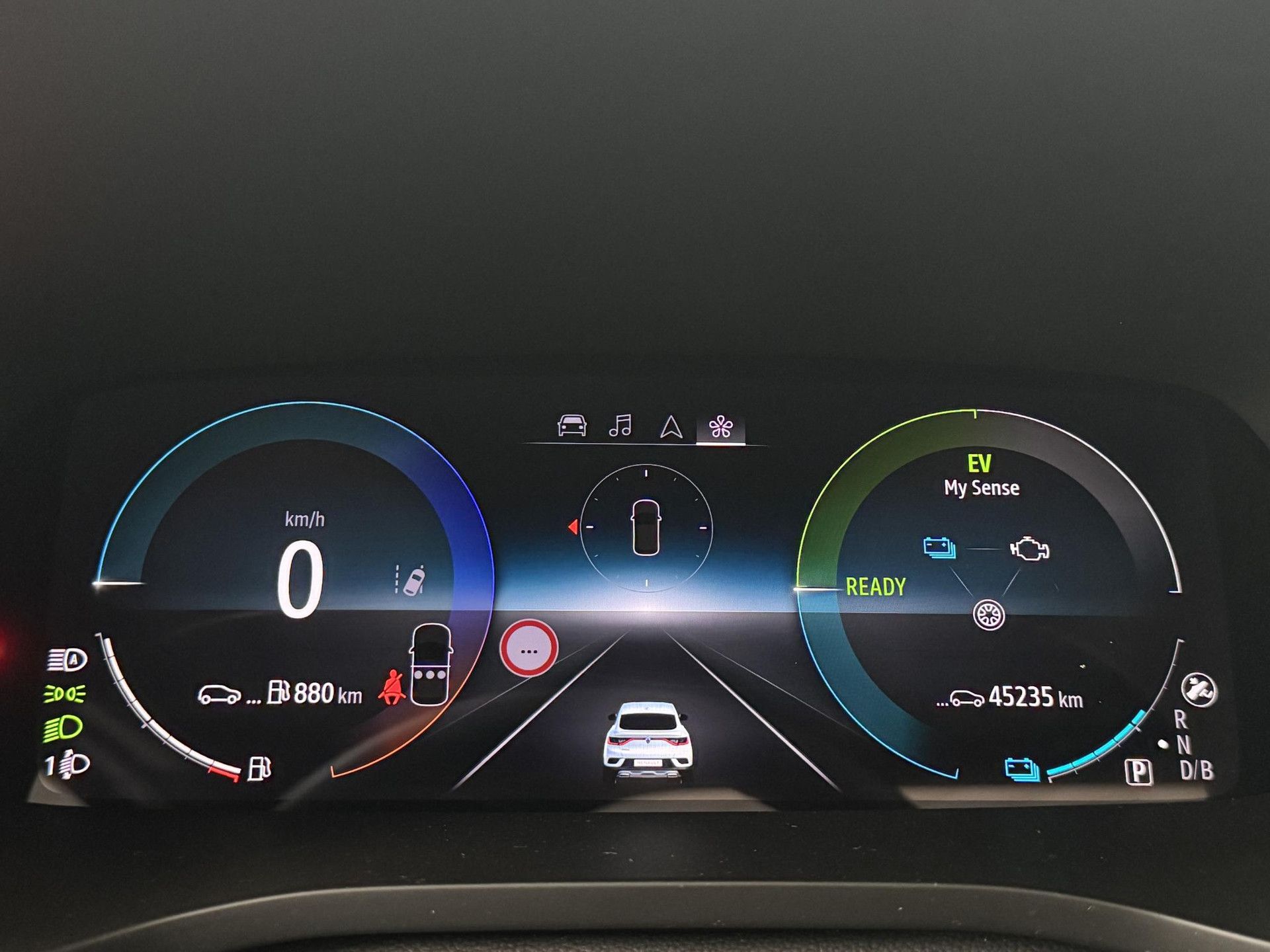 Renault Arkana met kenteken GBK-43-S – dashboard