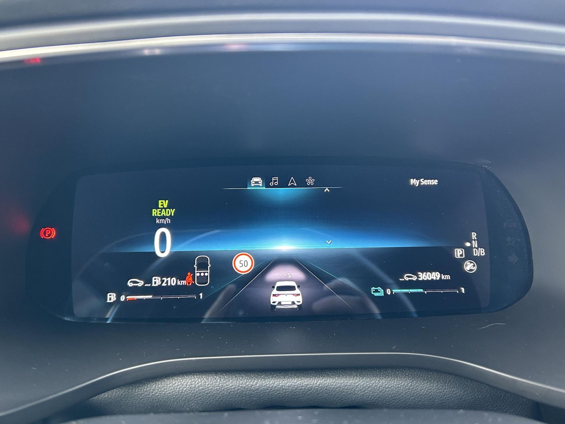 Renault Arkana met kenteken KBD-05-X – dashboard
