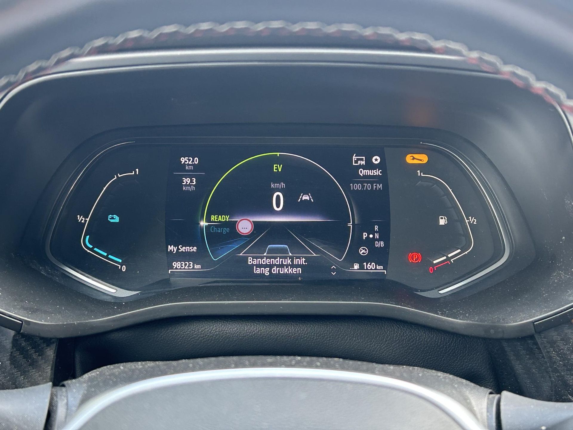 Renault Arkana met kenteken P-918-VL – dashboard