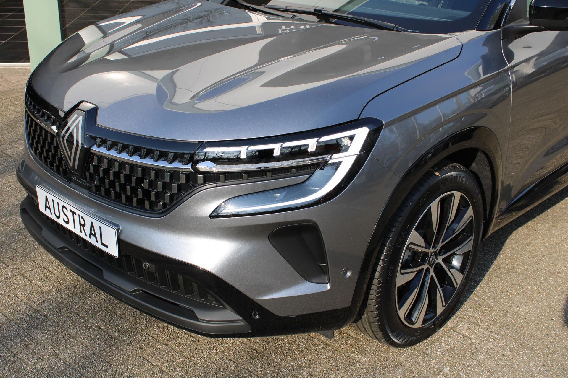 Renault Austral met kenteken HVF-53-K – detailfoto
