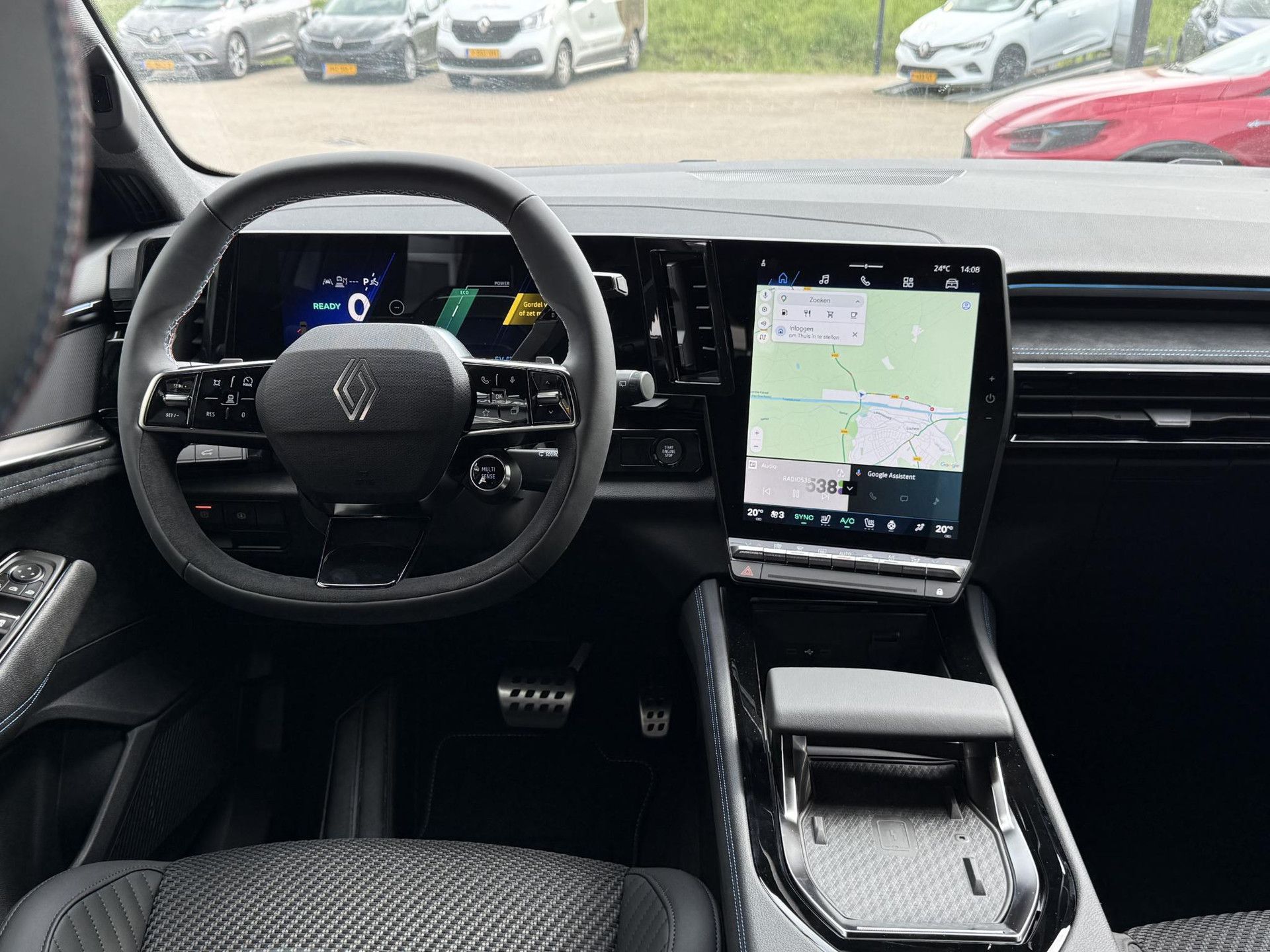 Renault Austral met kenteken KFB-63-X – interieur