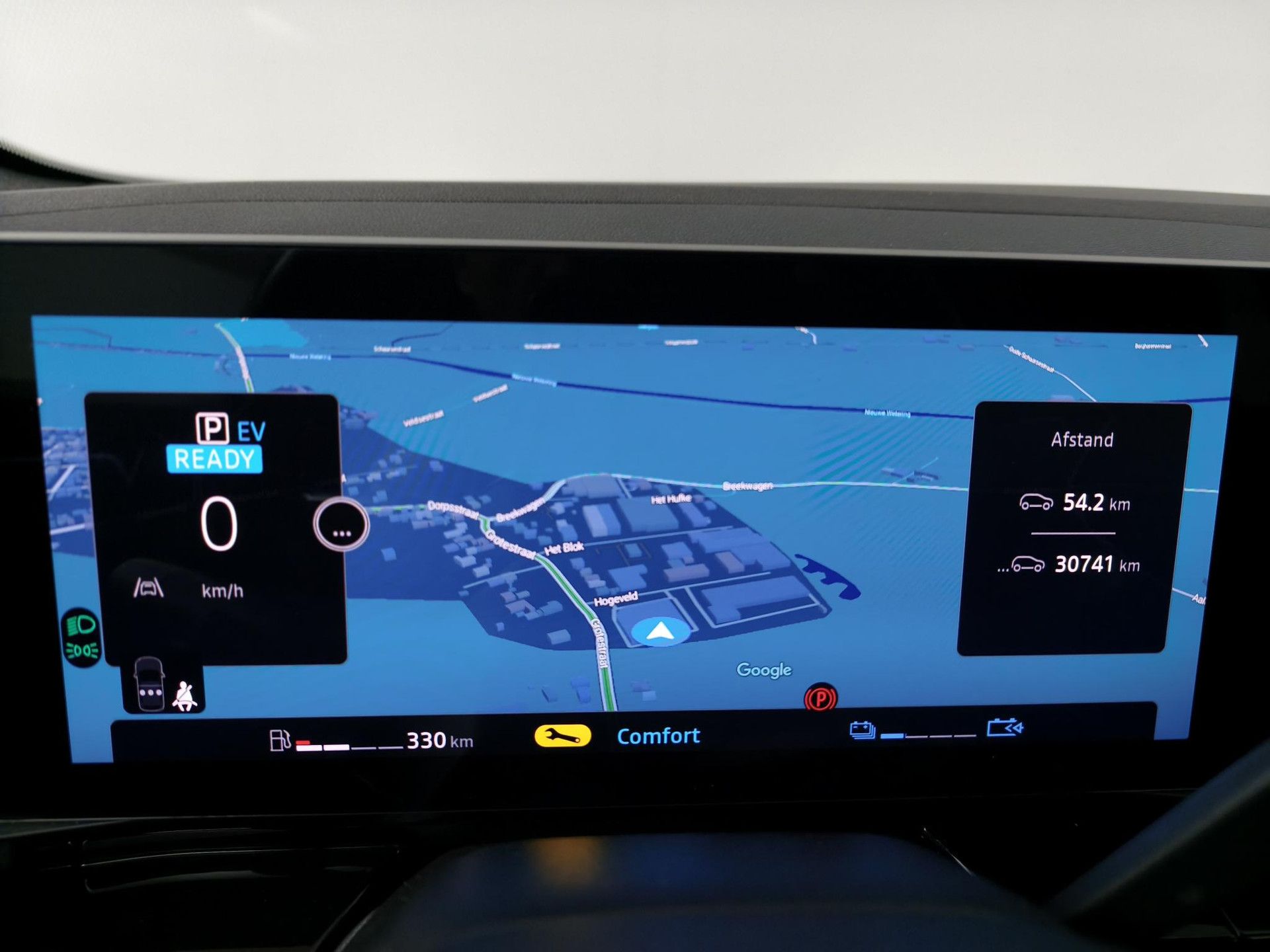 Renault Austral met kenteken KFK-11-P – dashboard