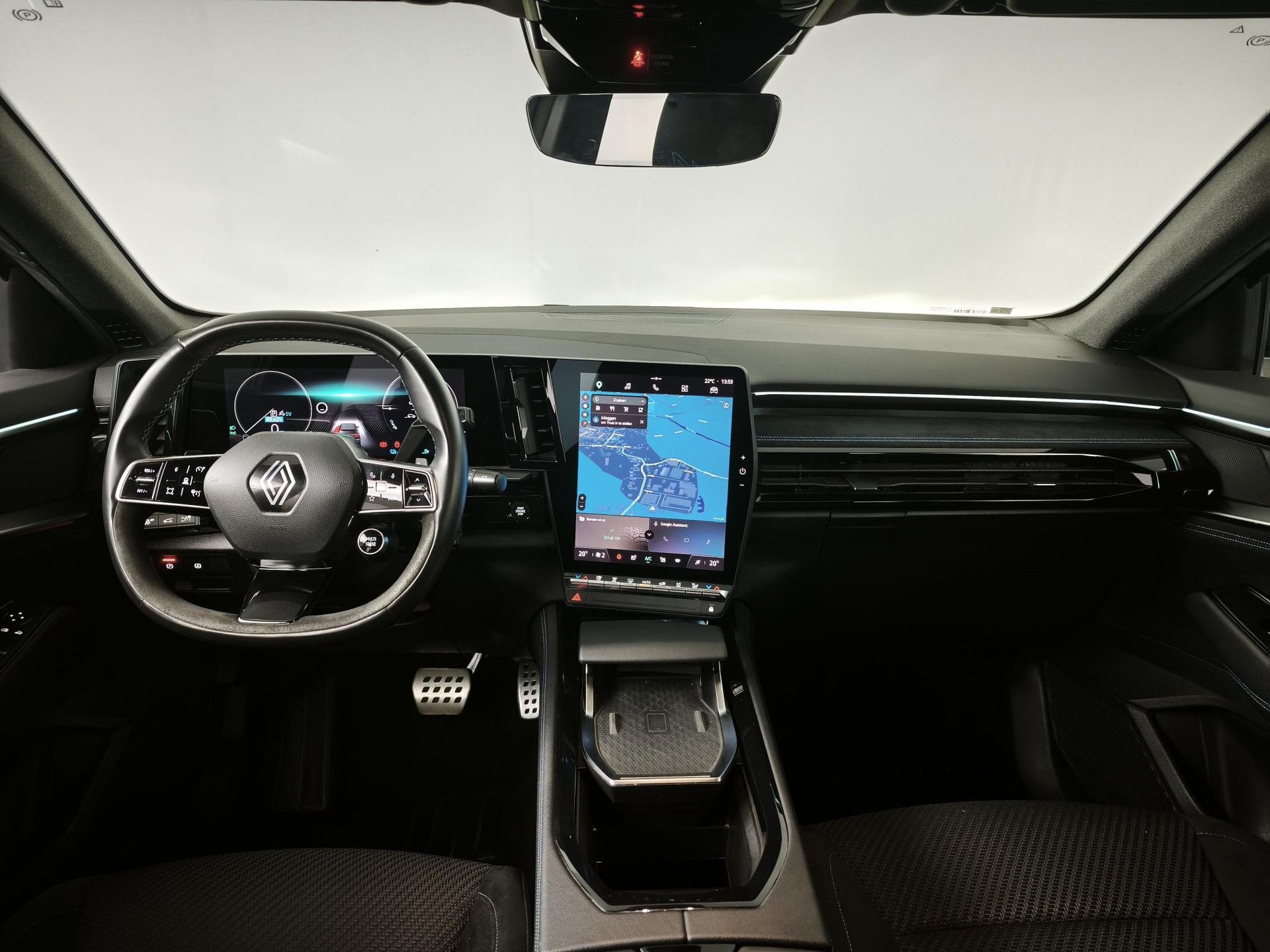 Renault Austral met kenteken KGR-54-N – interieur
