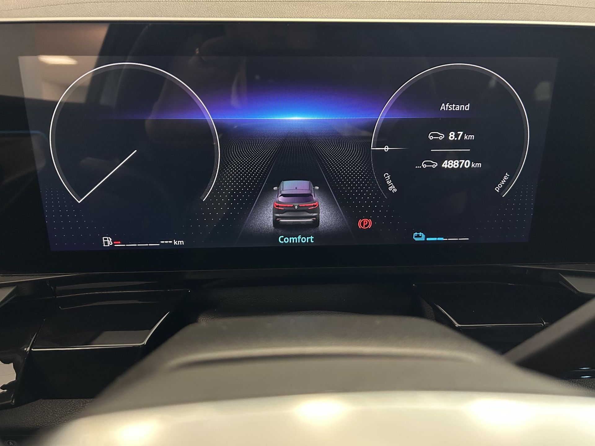 Renault Austral met kenteken S-201-TJ – dashboard