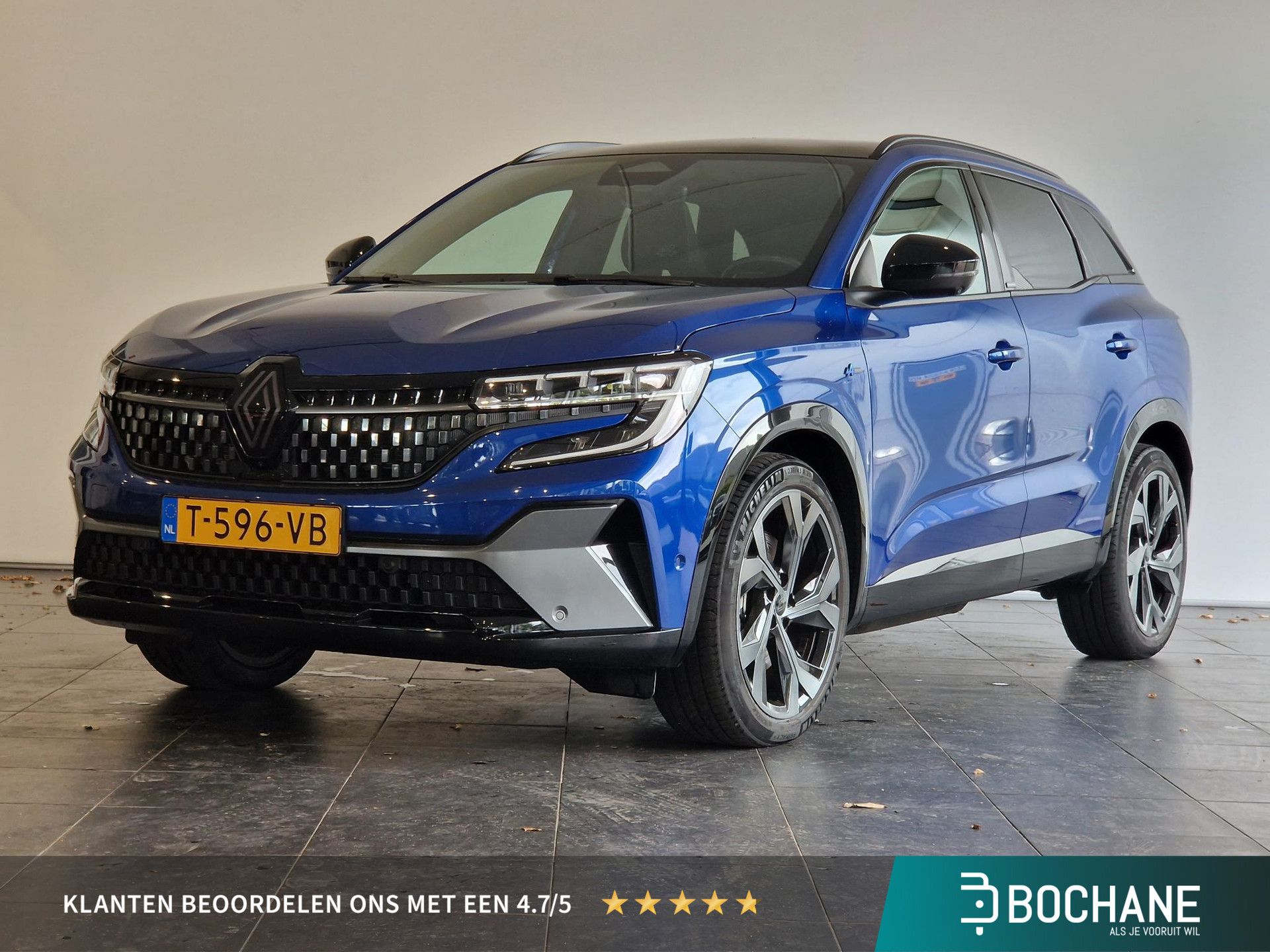 Renault Austral met kenteken T-596-VB – vooraanzicht