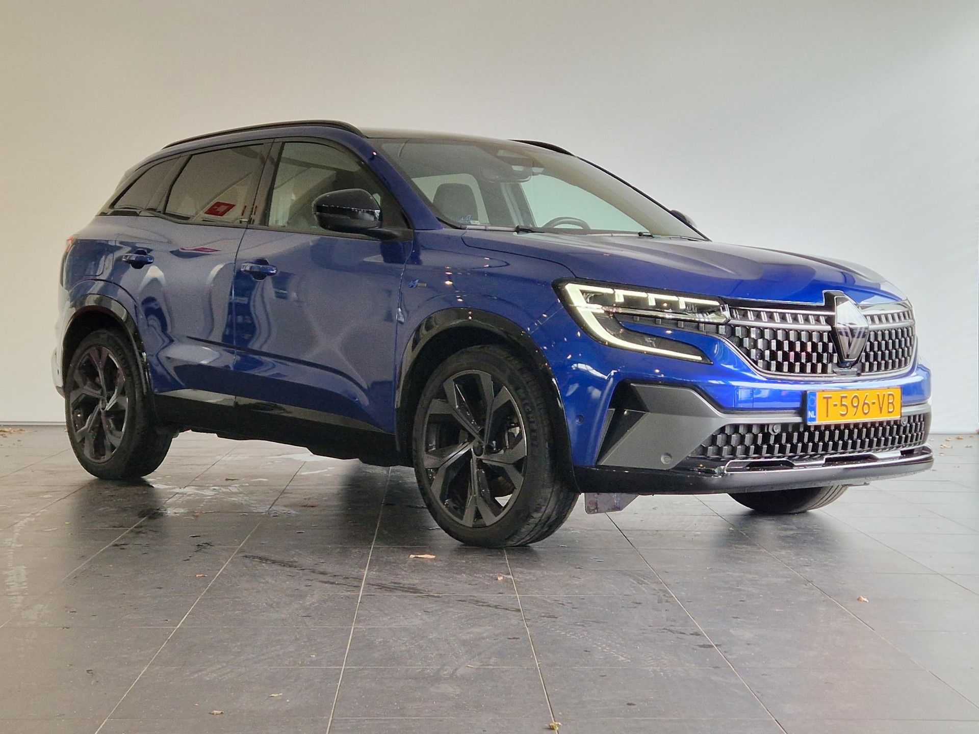 Renault Austral met kenteken T-596-VB – detailfoto